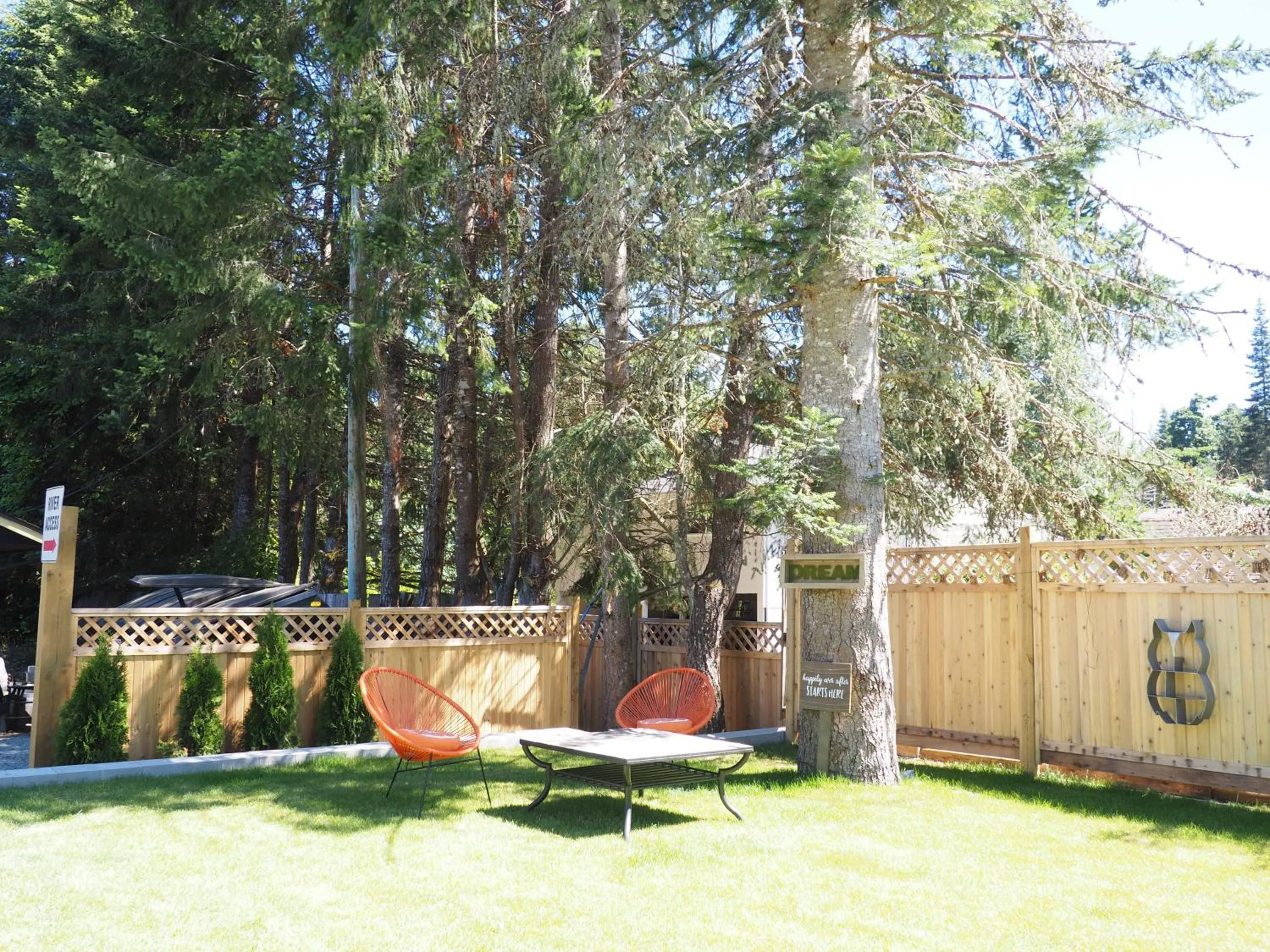 Property building in Riverside Resort & RV Park