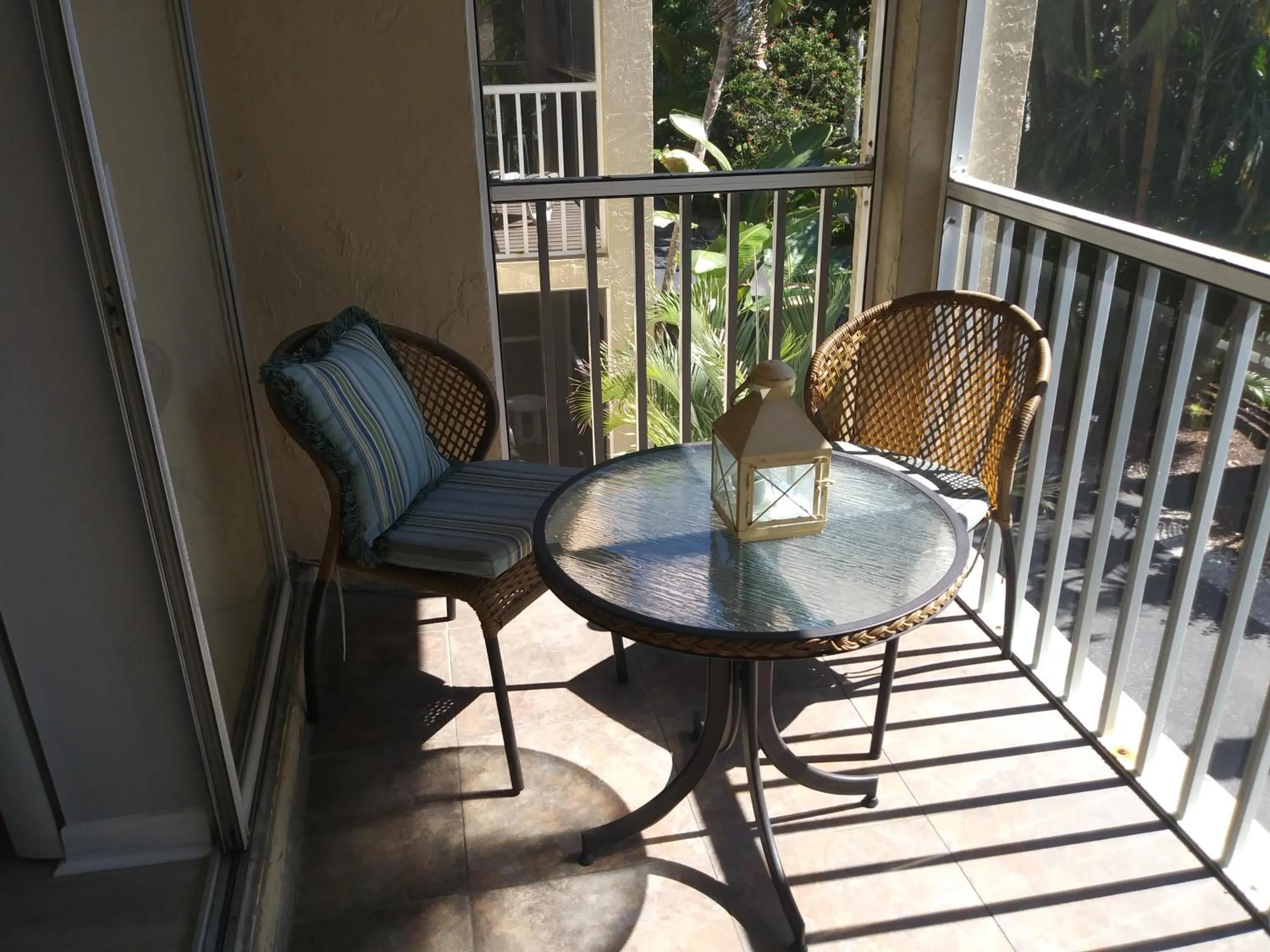 Patio in Turtle Crawl Inn - Longboat Key