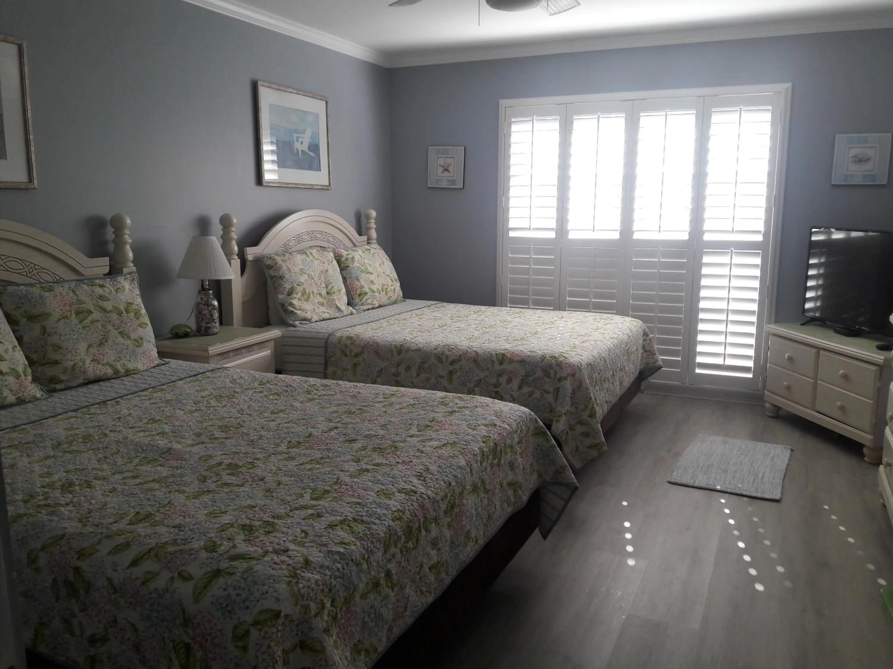 Bedroom in Turtle Crawl Inn - Longboat Key