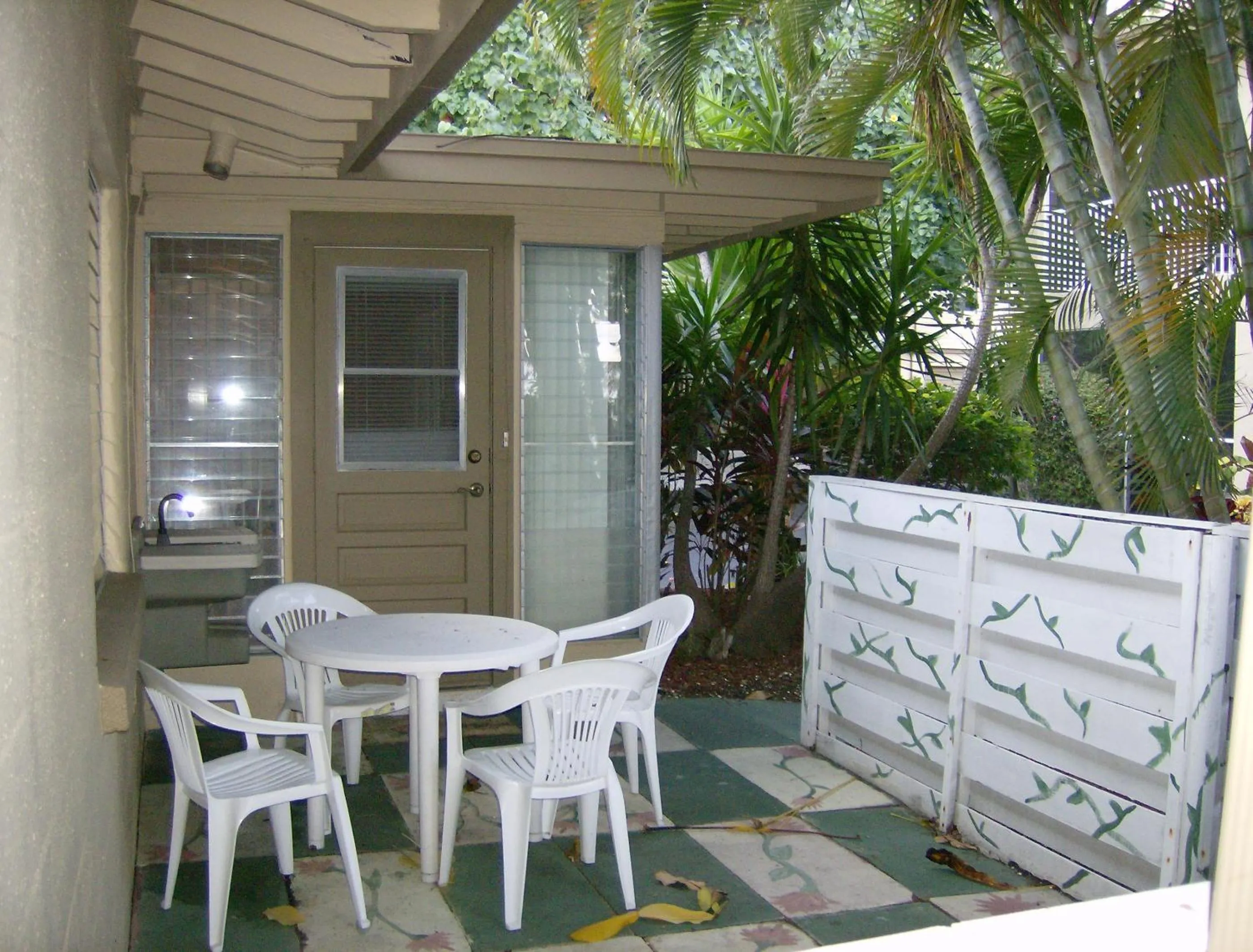 Patio in Turtle Crawl Inn - Longboat Key