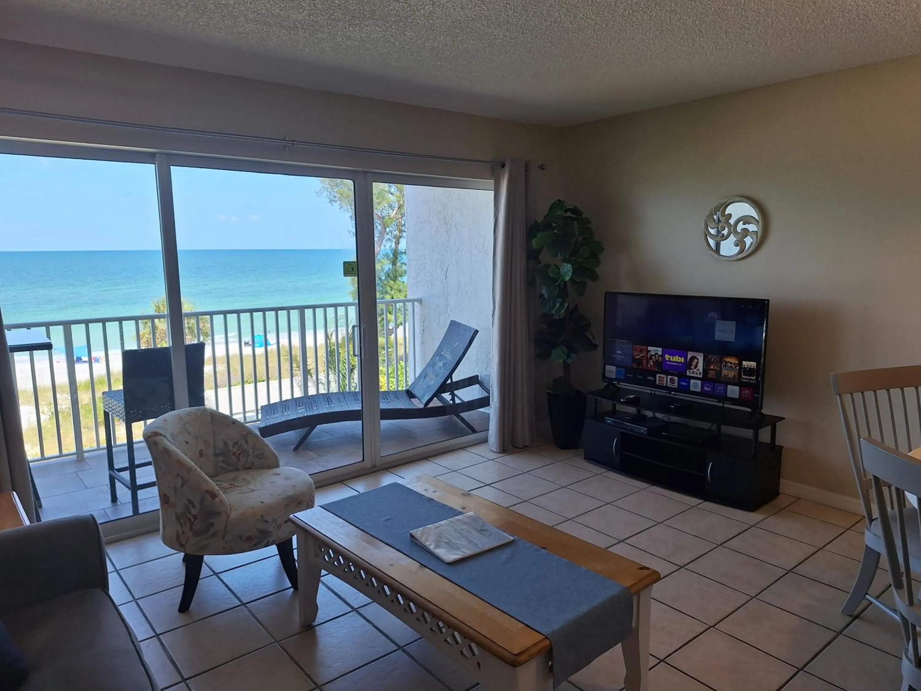 Natural landscape in Turtle Crawl Inn - Longboat Key