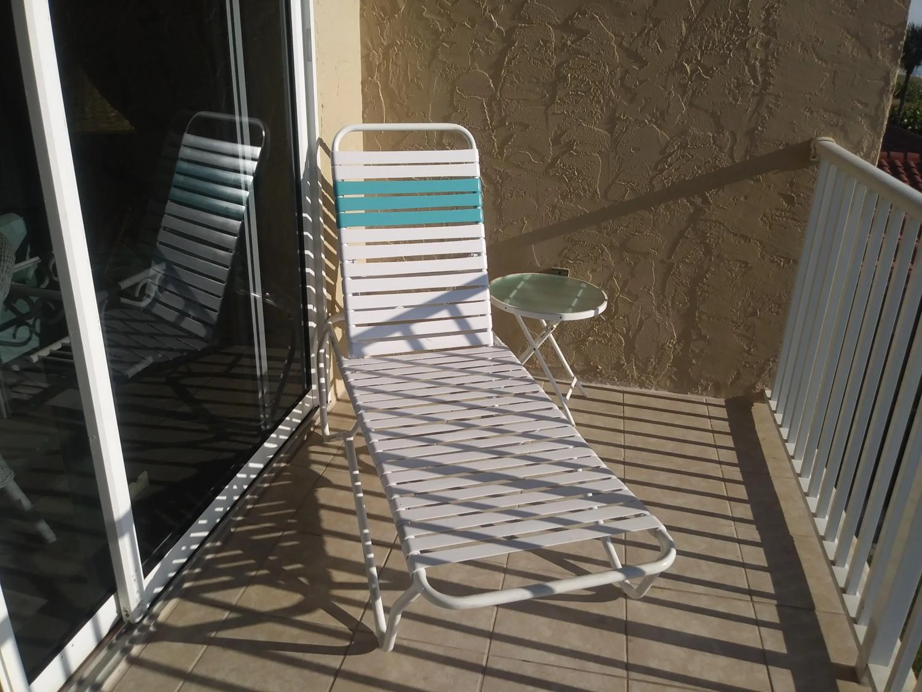 Patio in Turtle Crawl Inn - Longboat Key