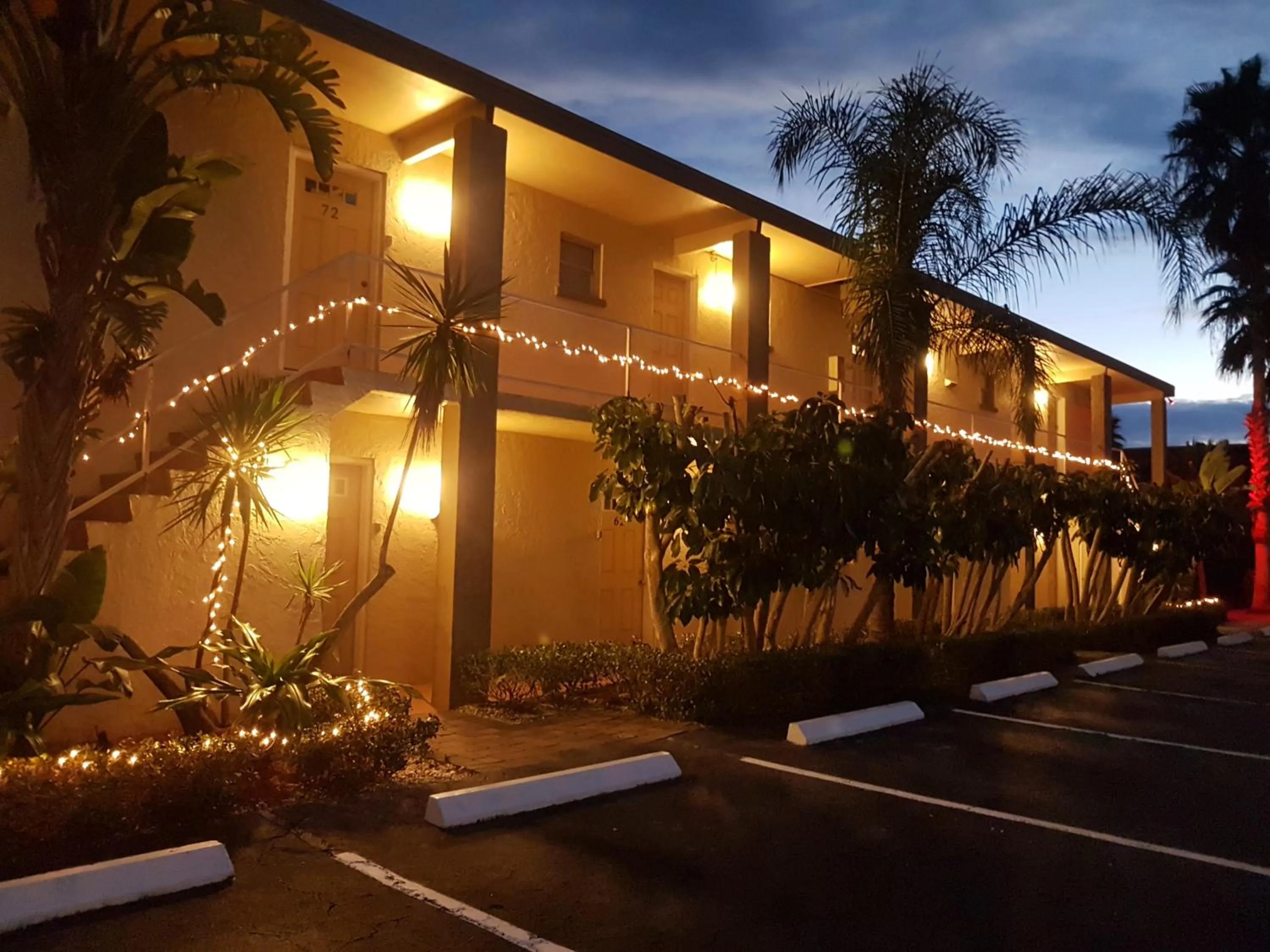 Facade/entrance in Turtle Crawl Inn - Longboat Key