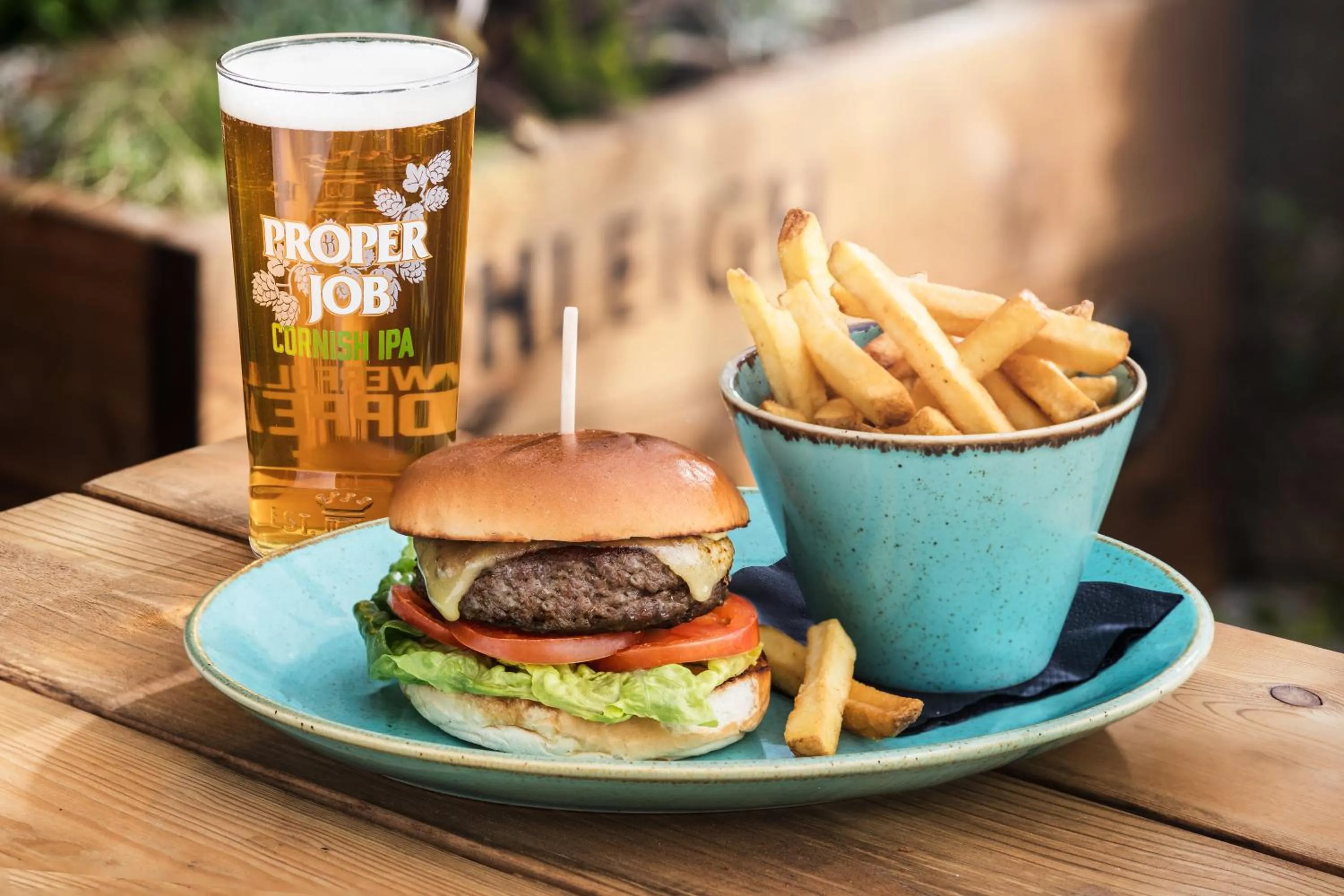 Food and drinks in Rashleigh Arms