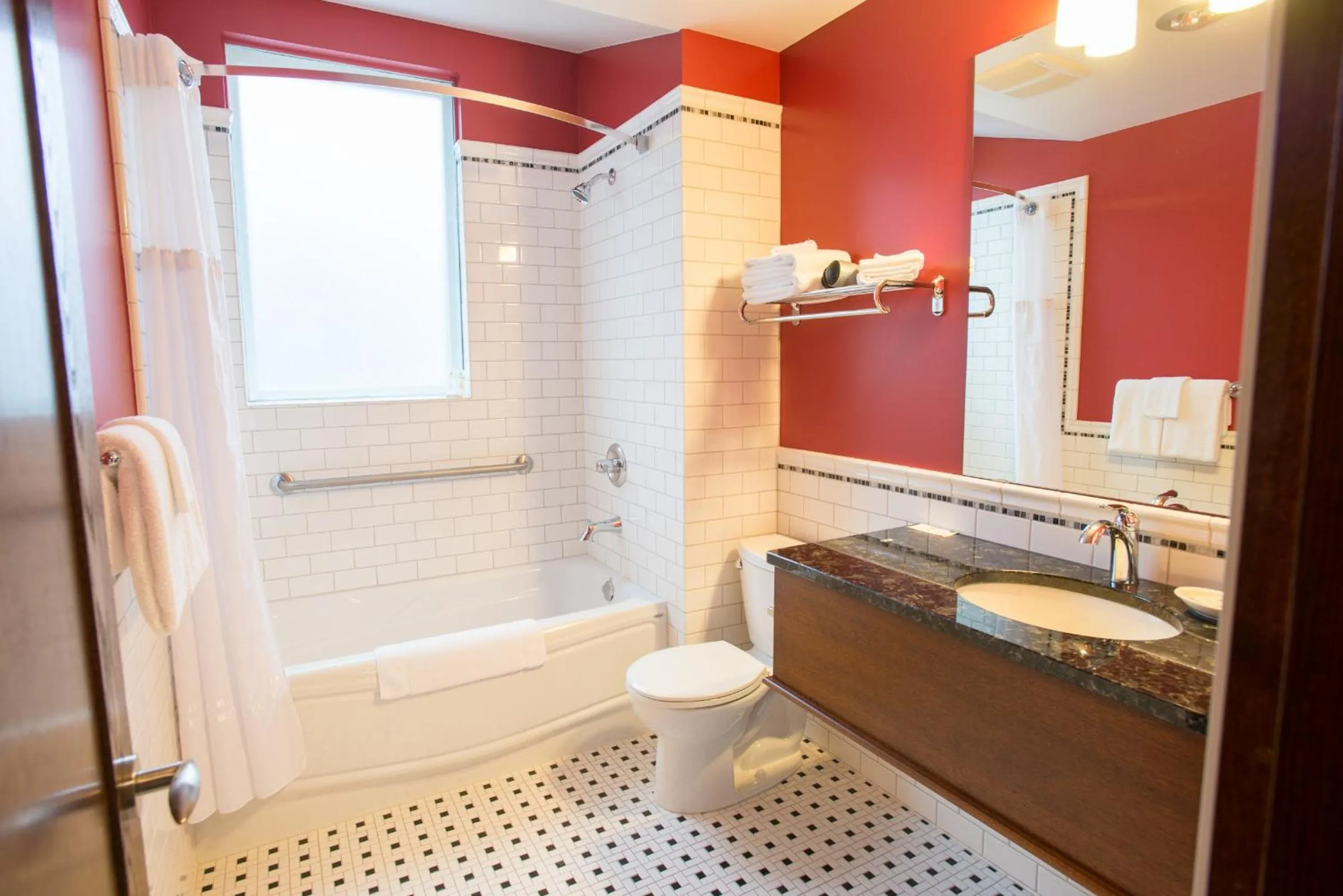 Day in Hume Hotel & Spa