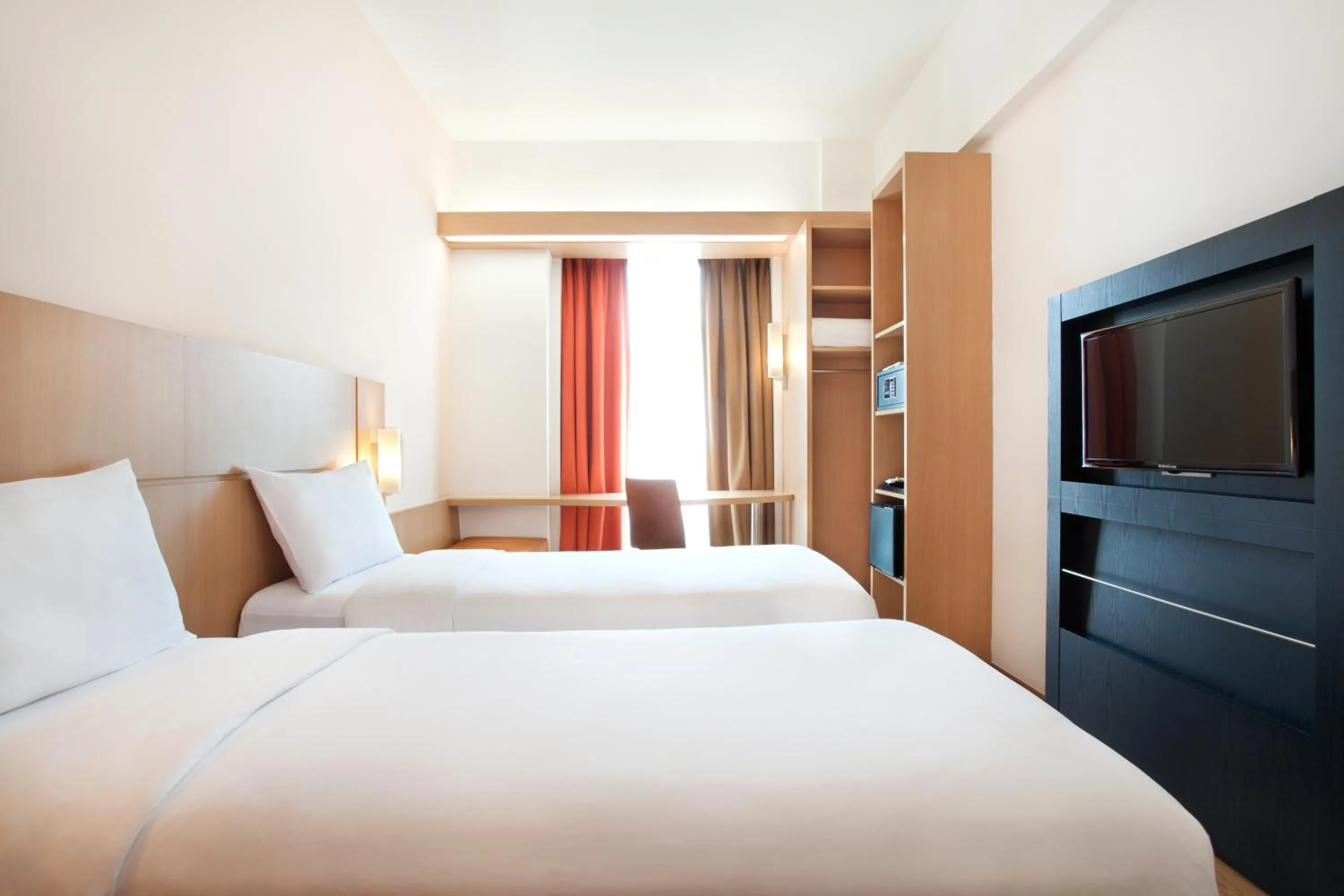 Bedroom, Bed in Ibis Bandung Trans Studio