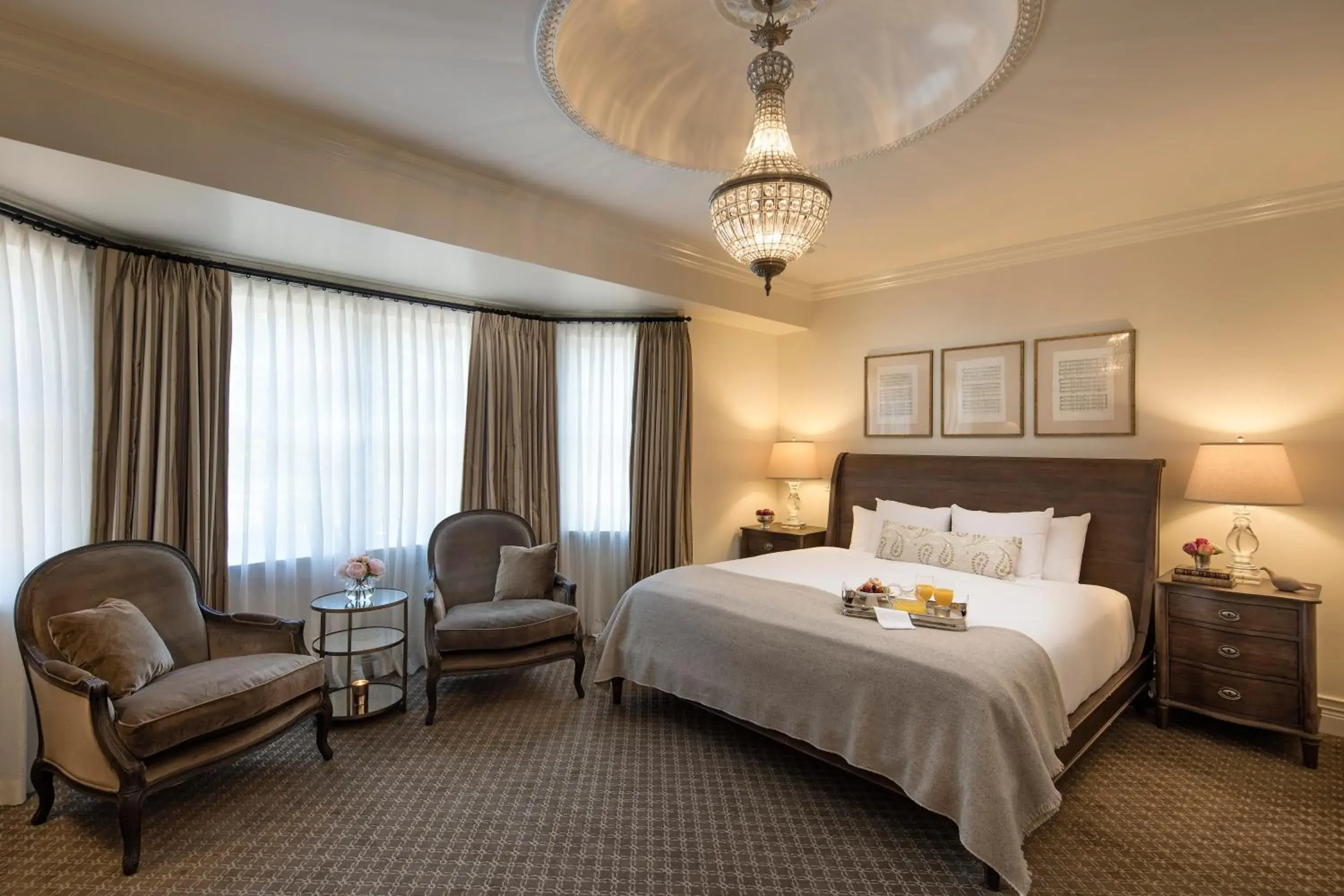 Classic King Room in The Genevieve Classic King Room in The Genevieve