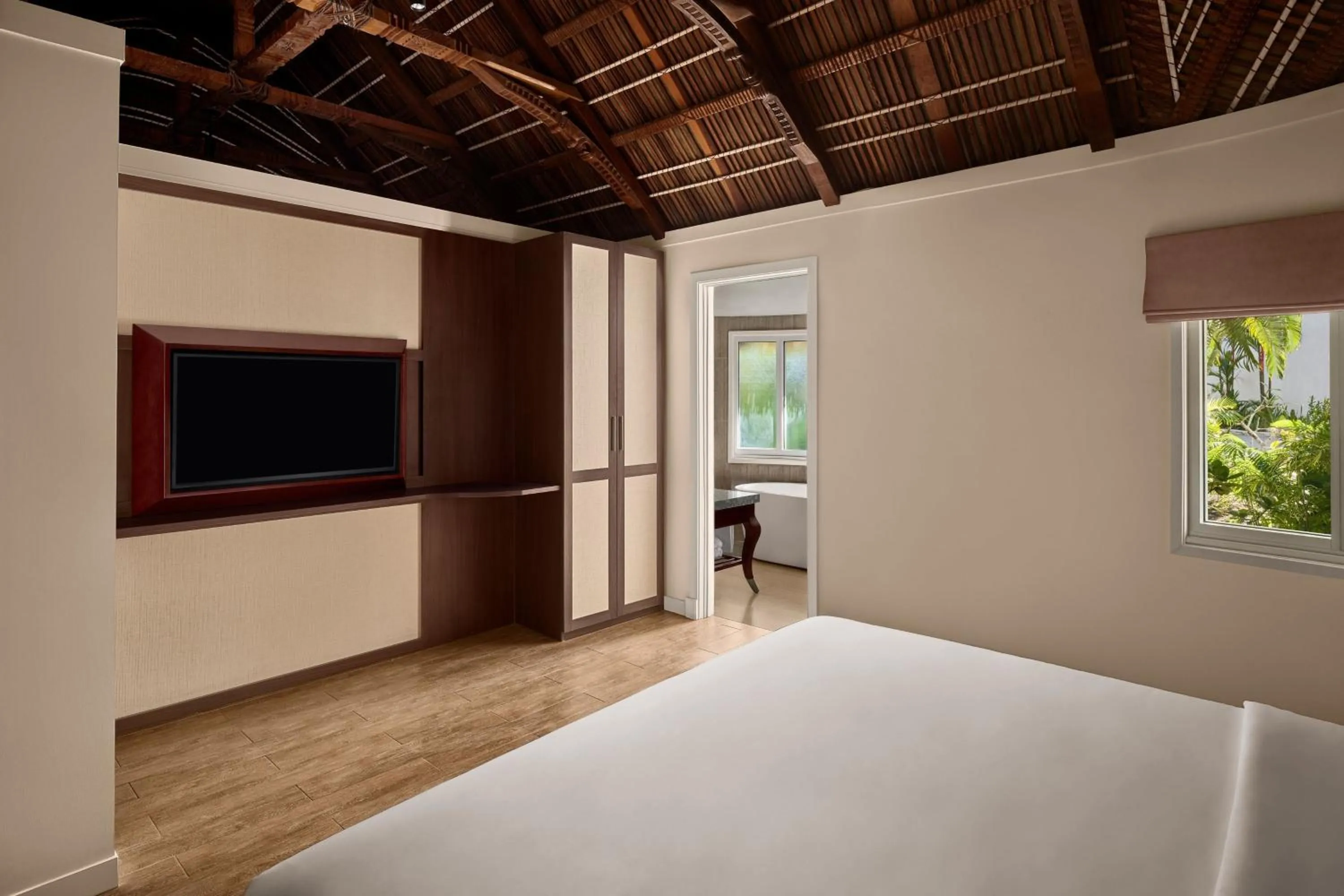 Bedroom, Bed in Sheraton Samoa Aggie Grey's Hotel & Bungalows