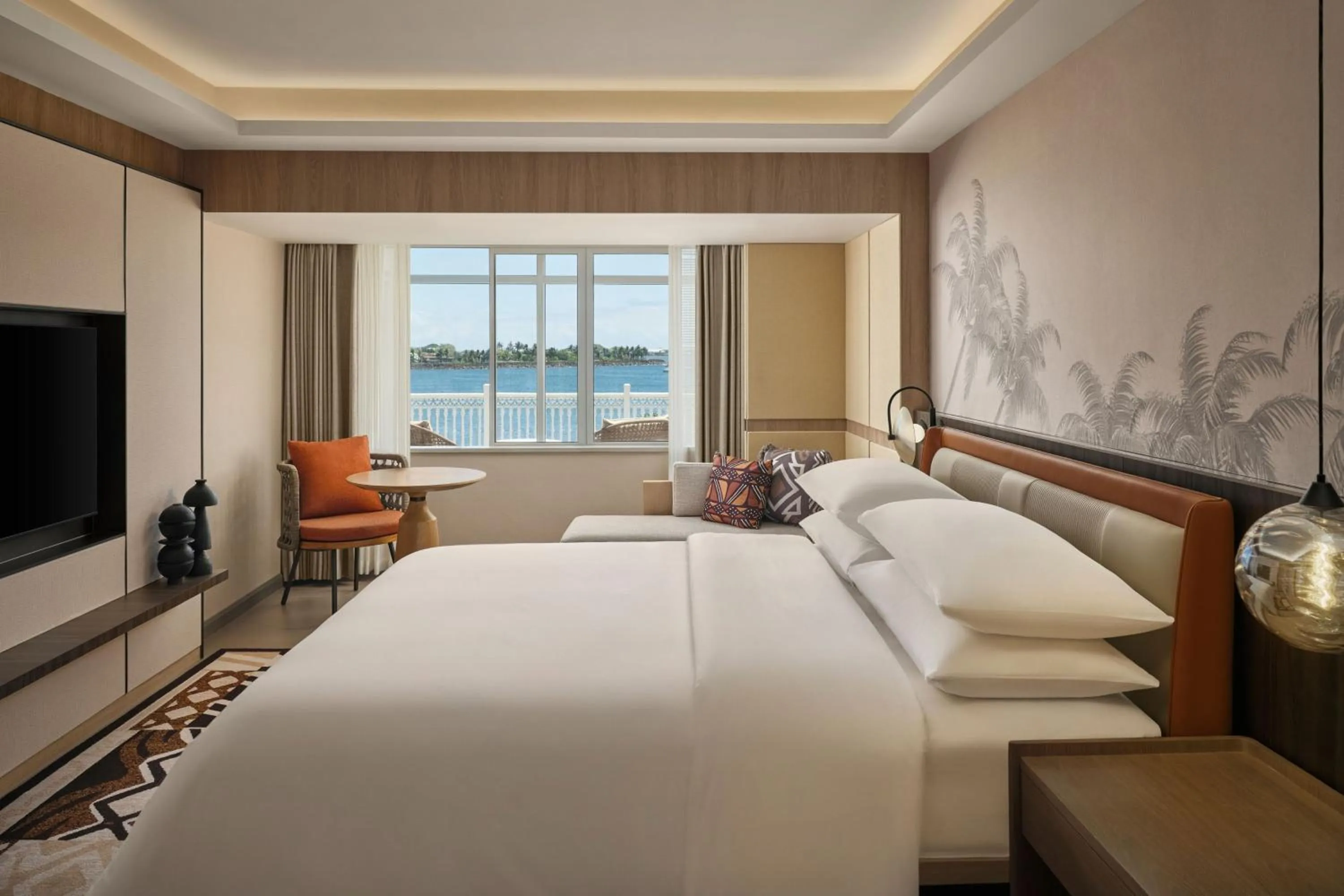 Photo of the whole room, Bed in Sheraton Samoa Aggie Grey's Hotel & Bungalows