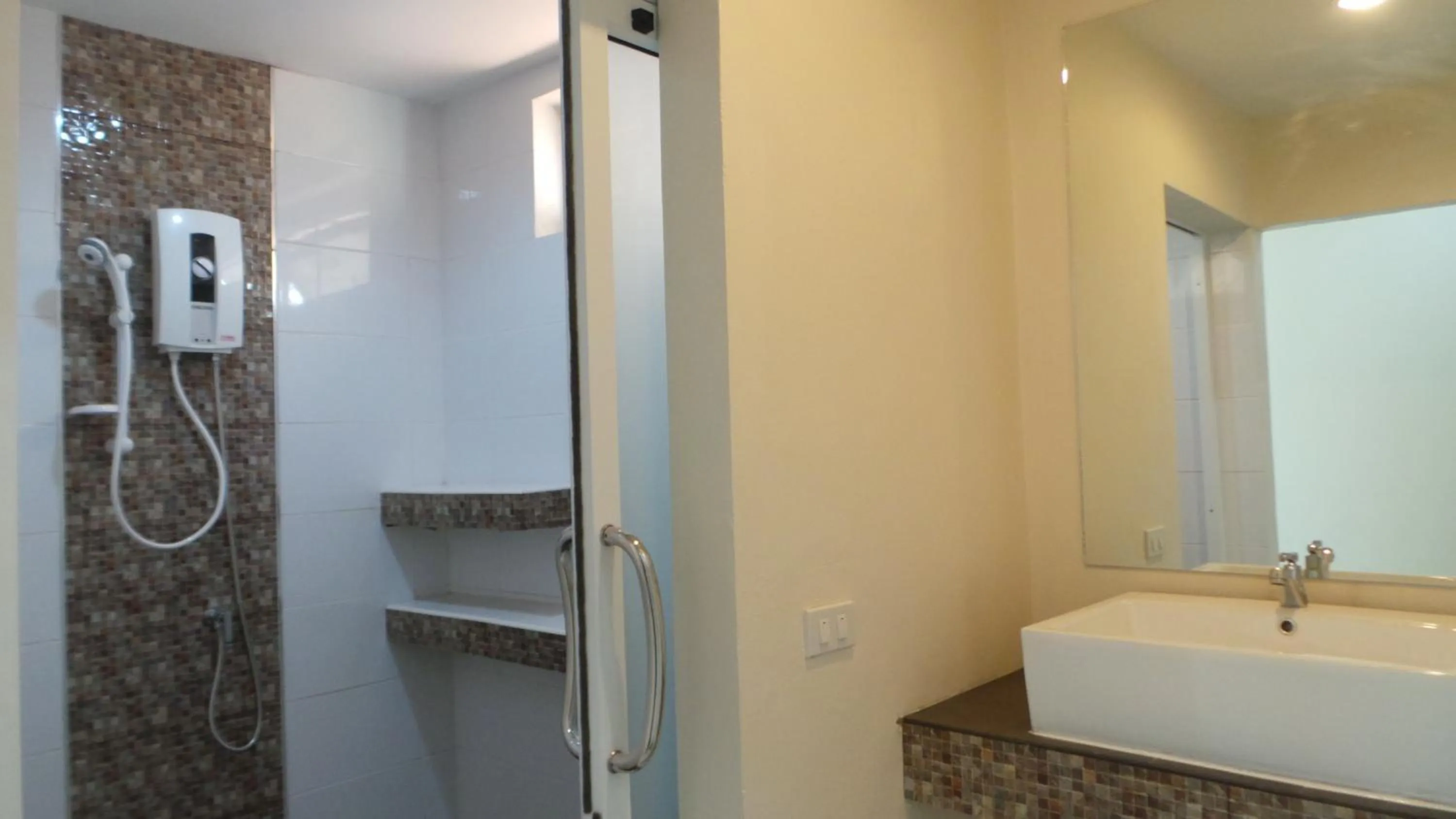 Shower in AoPong Resort