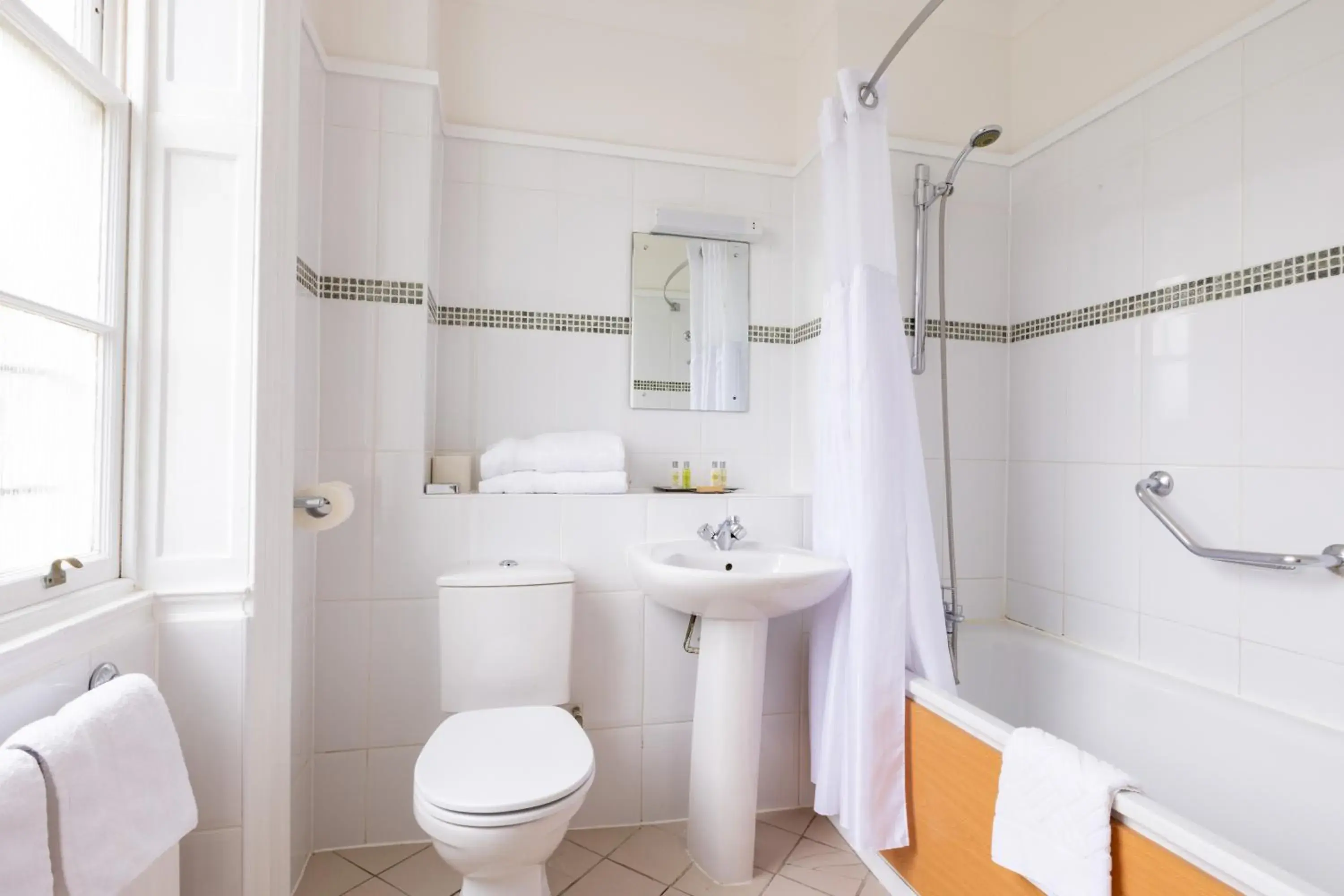 Twin Room in Avisford Park Hotel Twin Room in Avisford Park Hotel