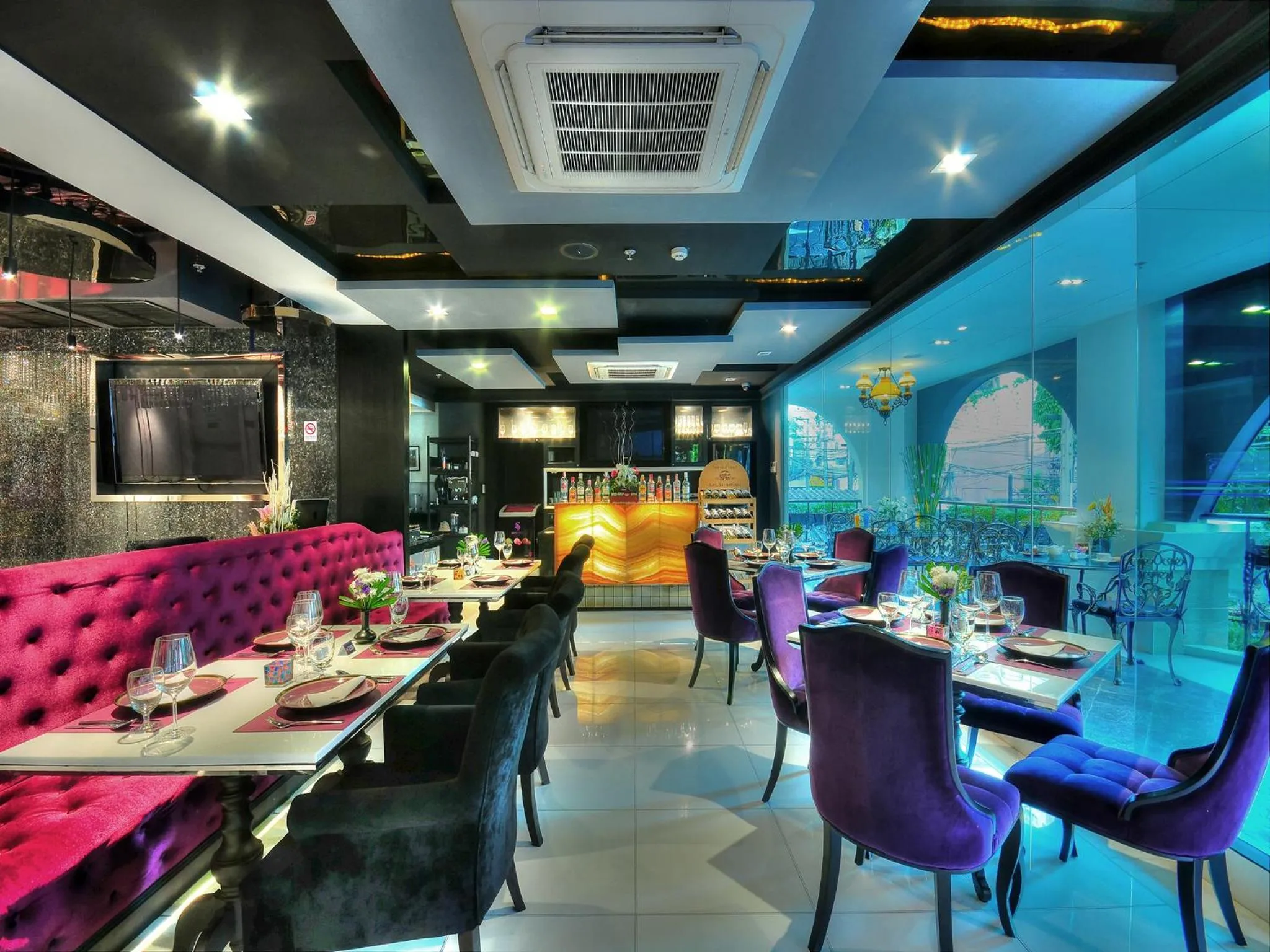 Restaurant/places to eat in Aspira Skyy Sukhumvit 1