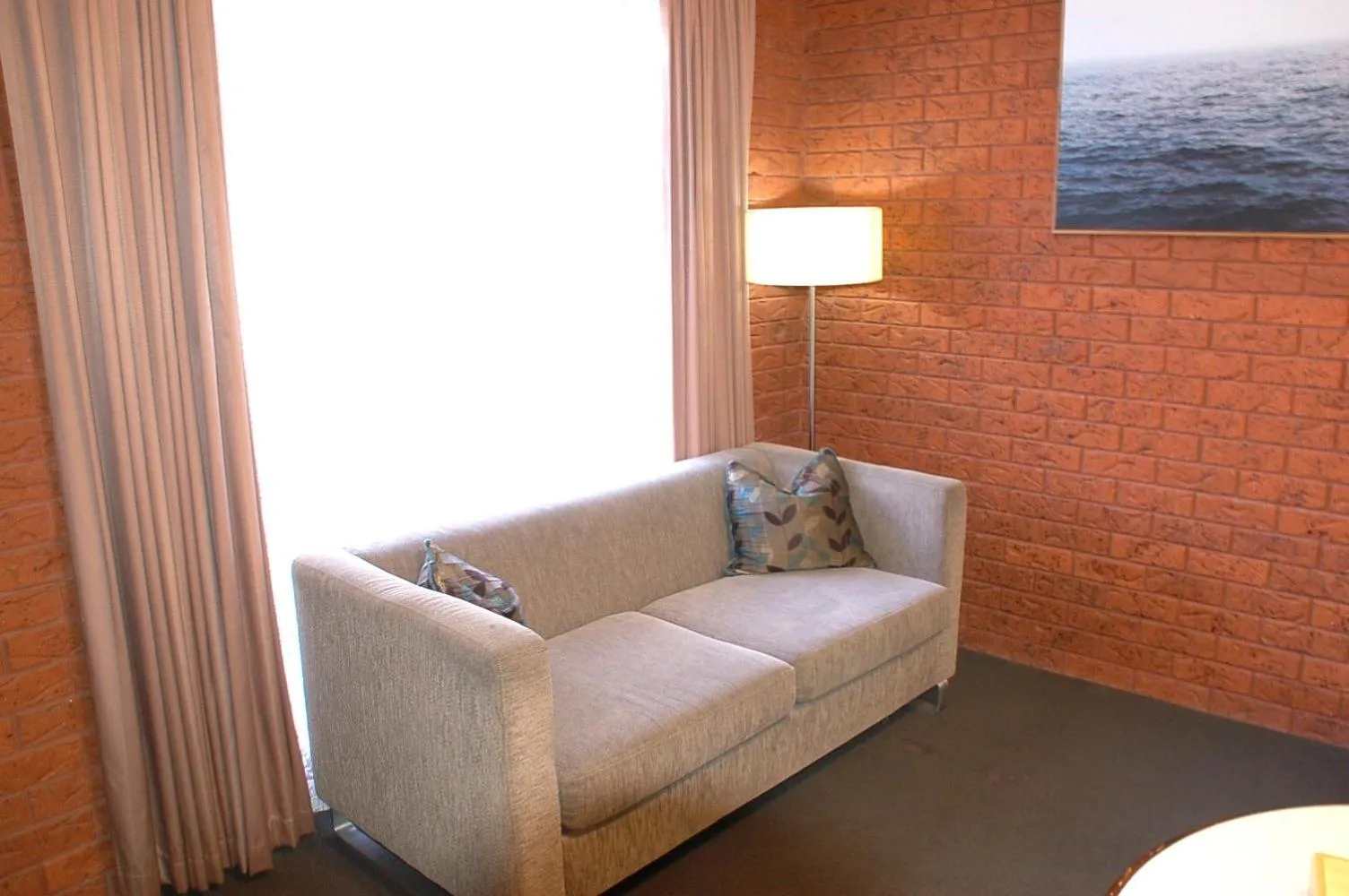 Living room in Meramie Motor Inn