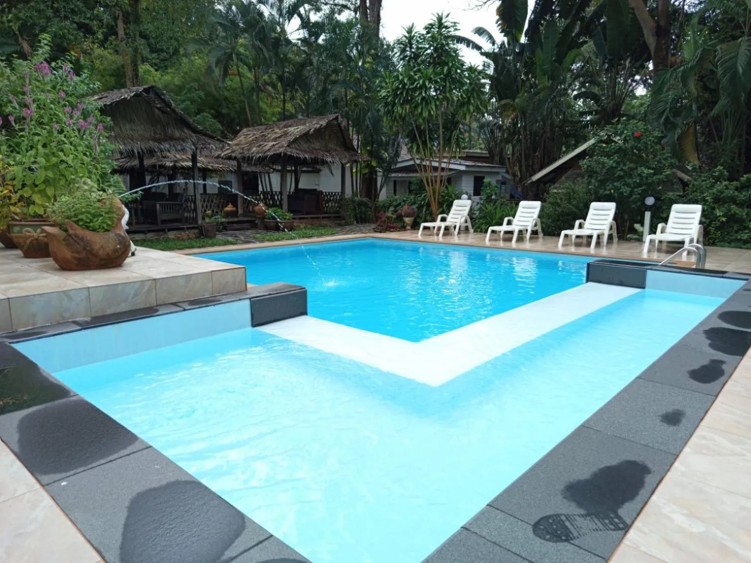Swimming pool in Faye Orchid Garden Resort