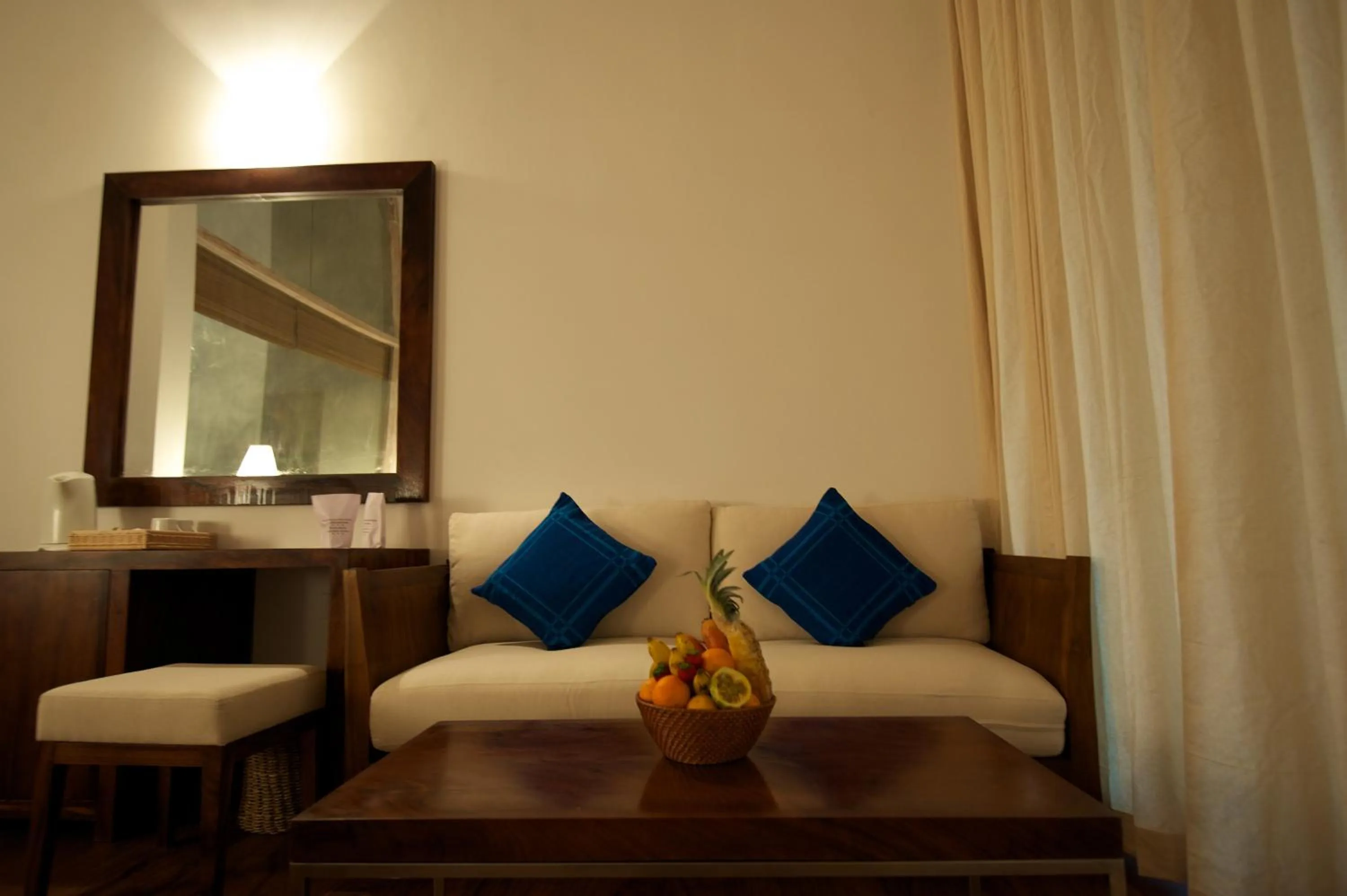 Living room in Roman Beach Hotel