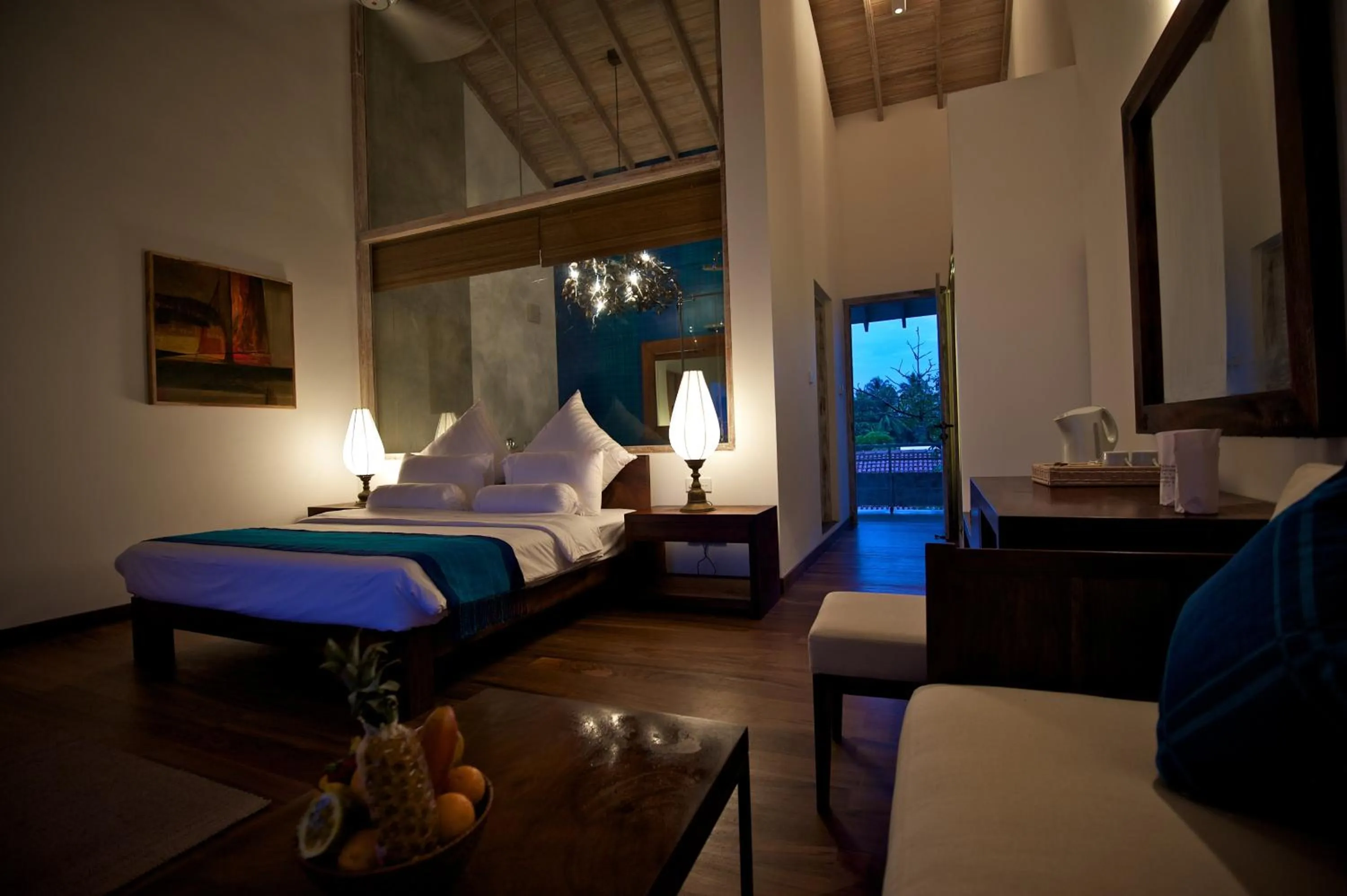 Photo of the whole room, Bed in Roman Beach Hotel