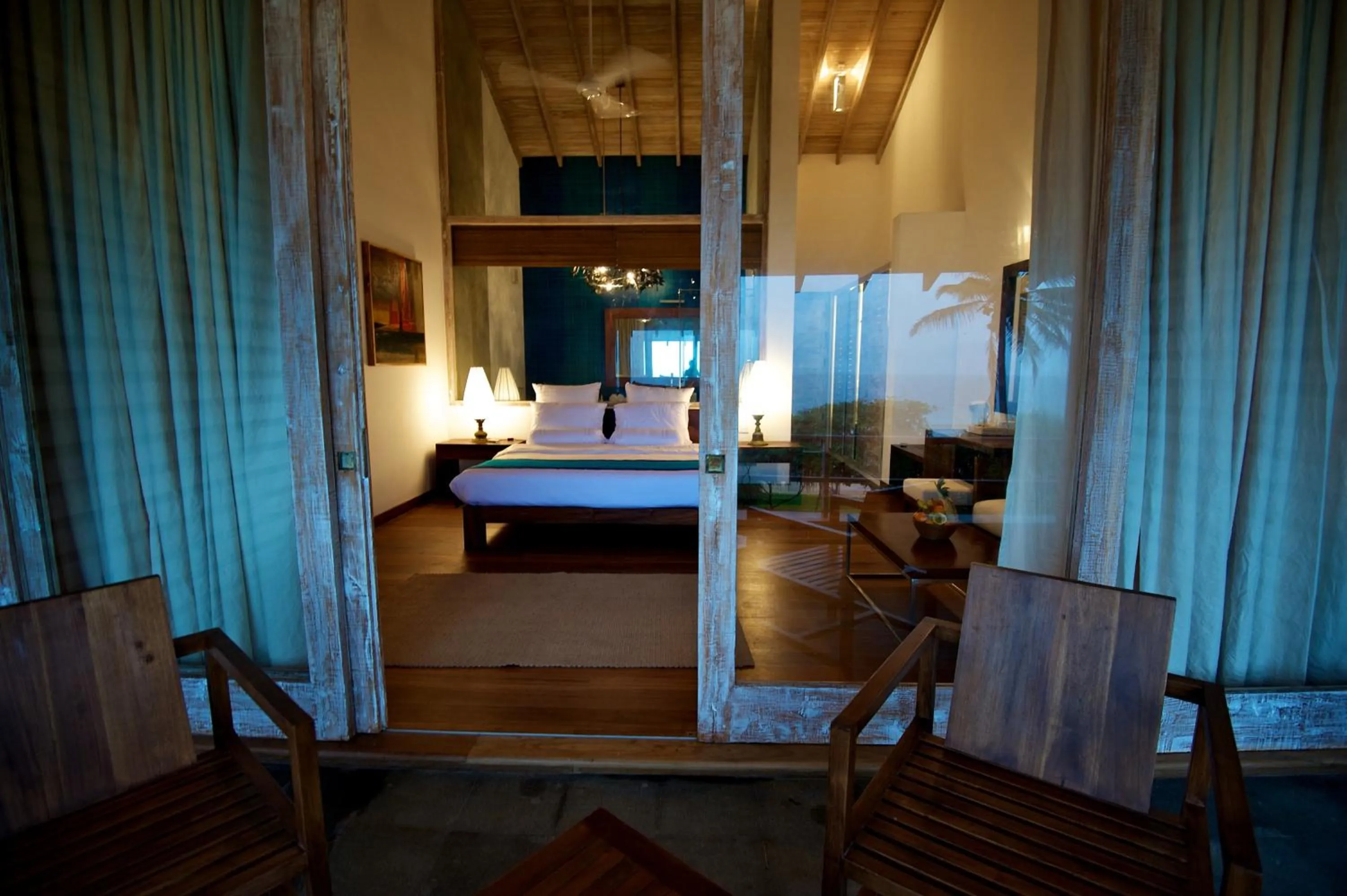 Balcony/Terrace, Bed in Roman Beach Hotel