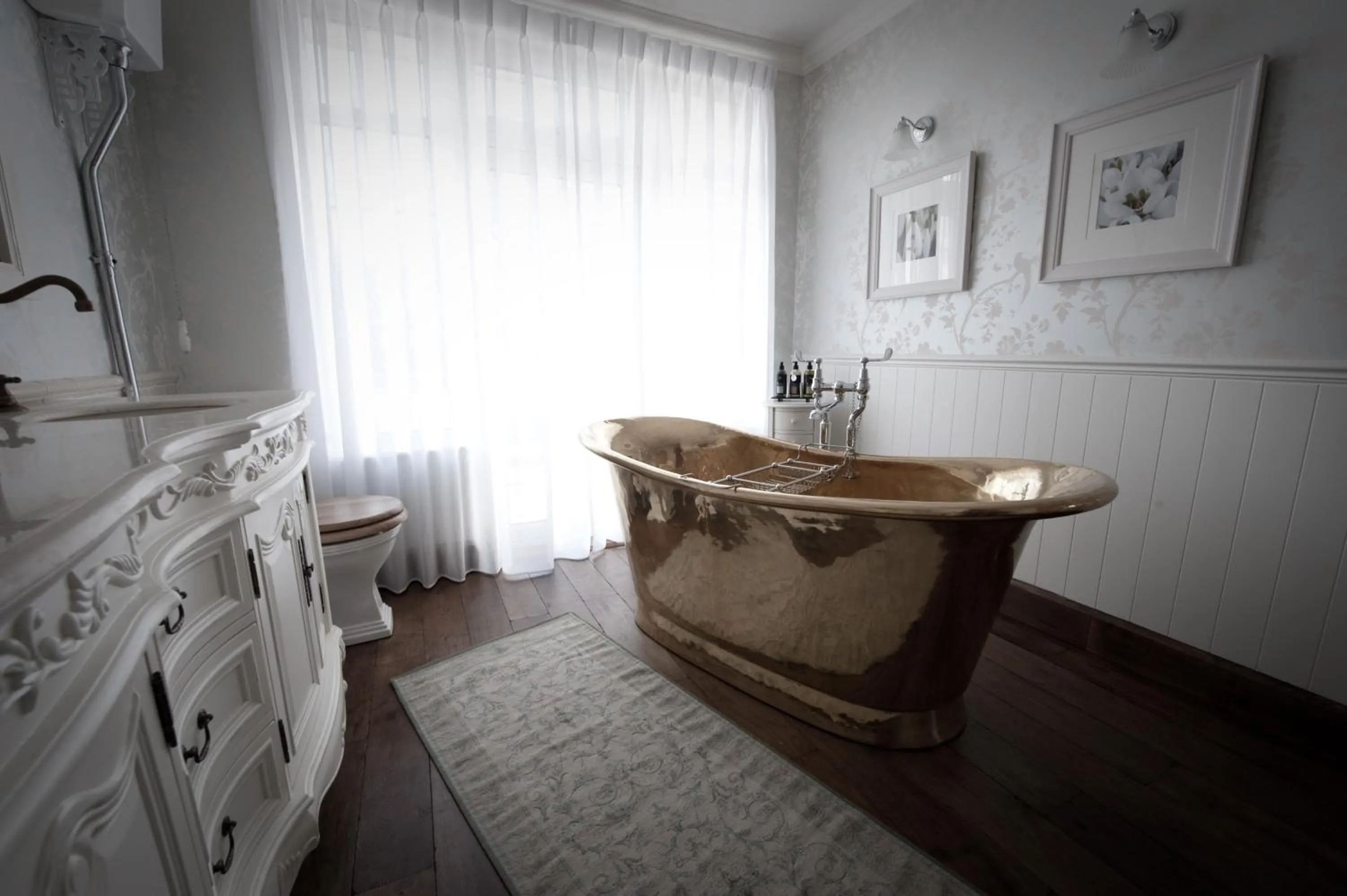 Bathroom in The Wild Boar