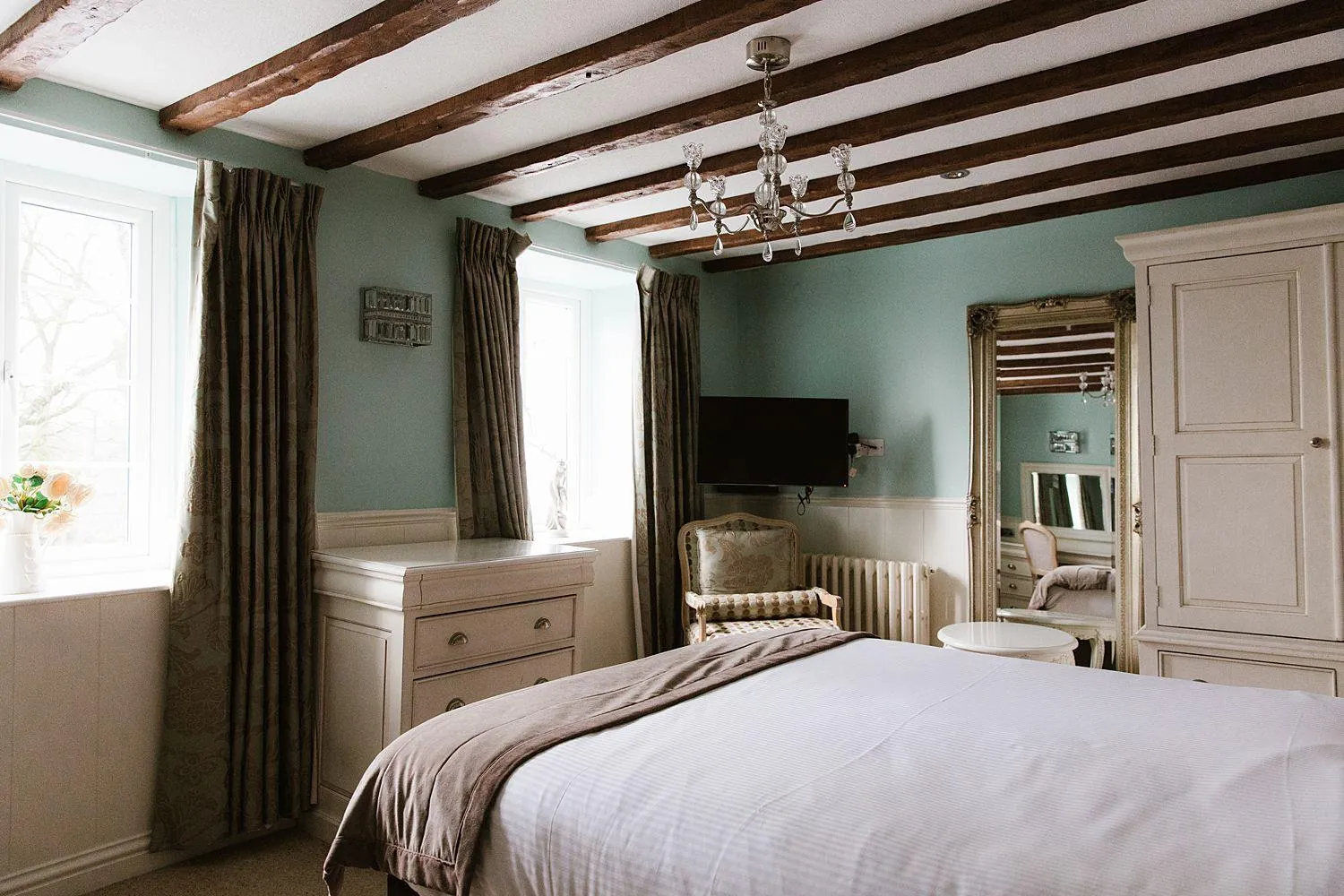 Bedroom, Bed in The Wild Boar