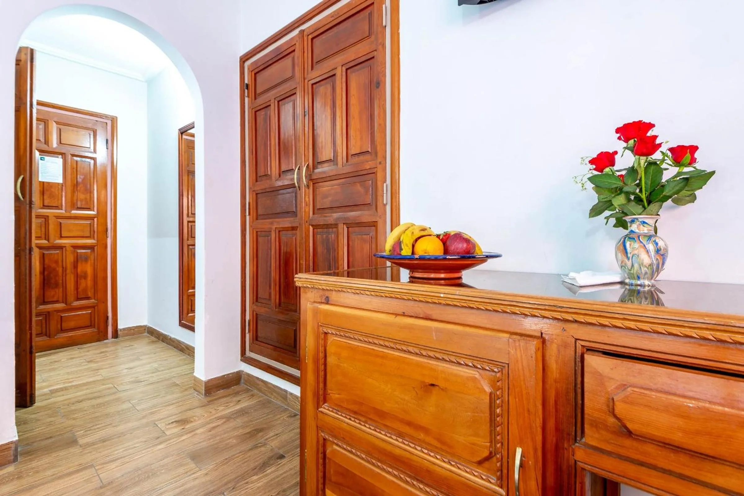 wardrobe in Hotel Oudaya & Spa