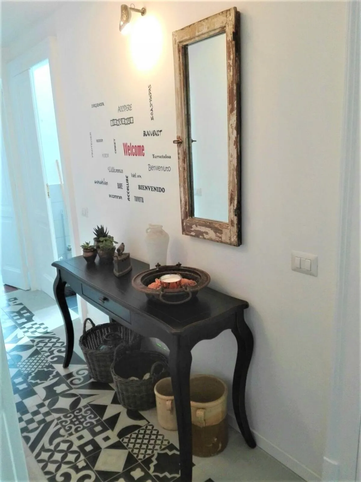 Internal: Not applicable to any particular room in Déjà Vu