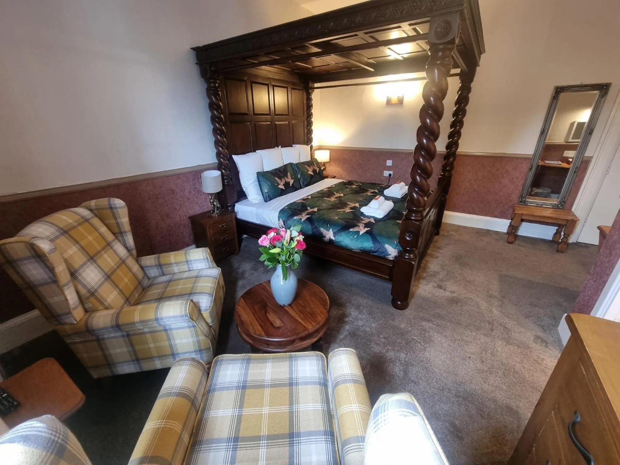 Bedroom in Roy Bridge Hotel