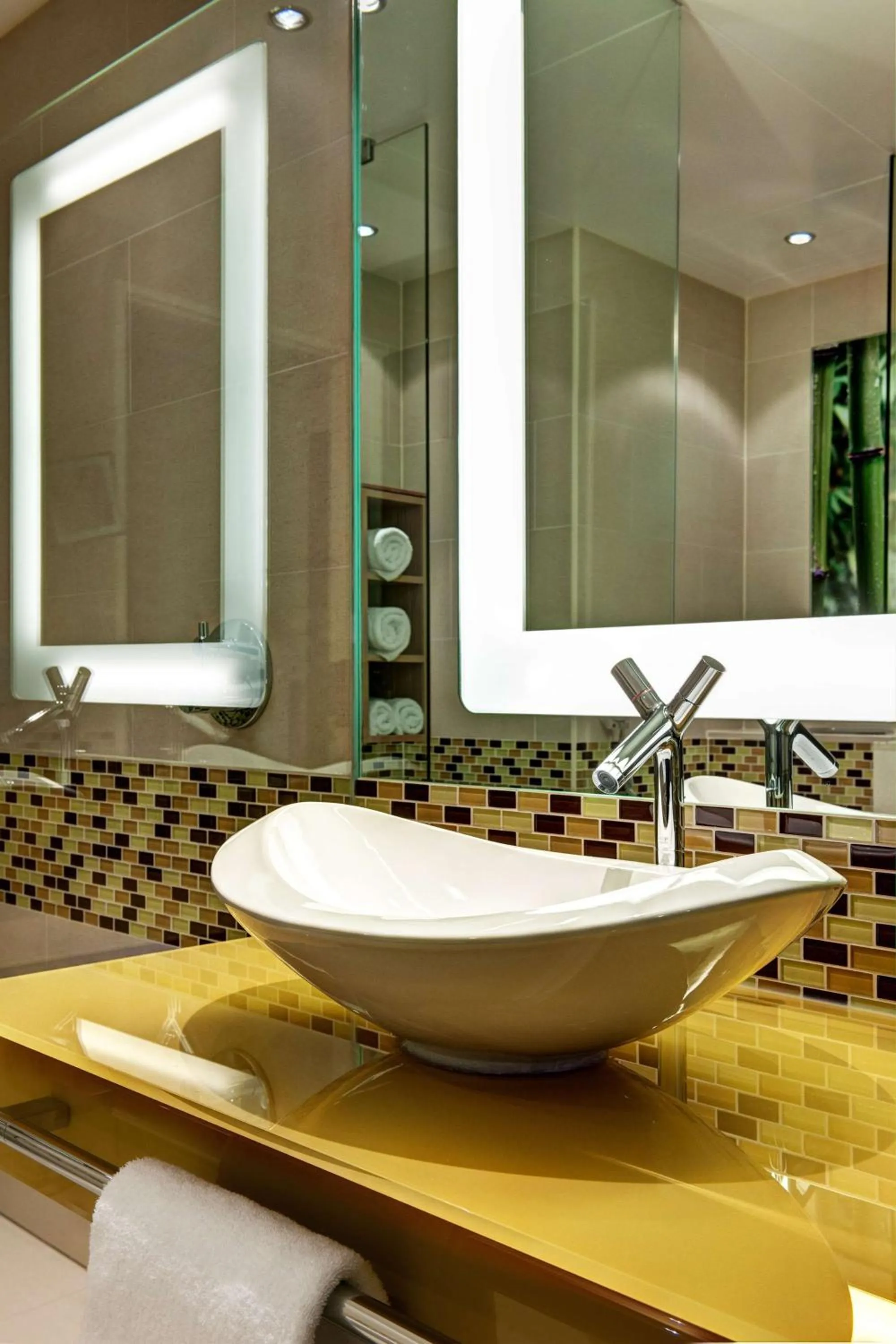 Bathroom in Hilton Frankfurt Airport