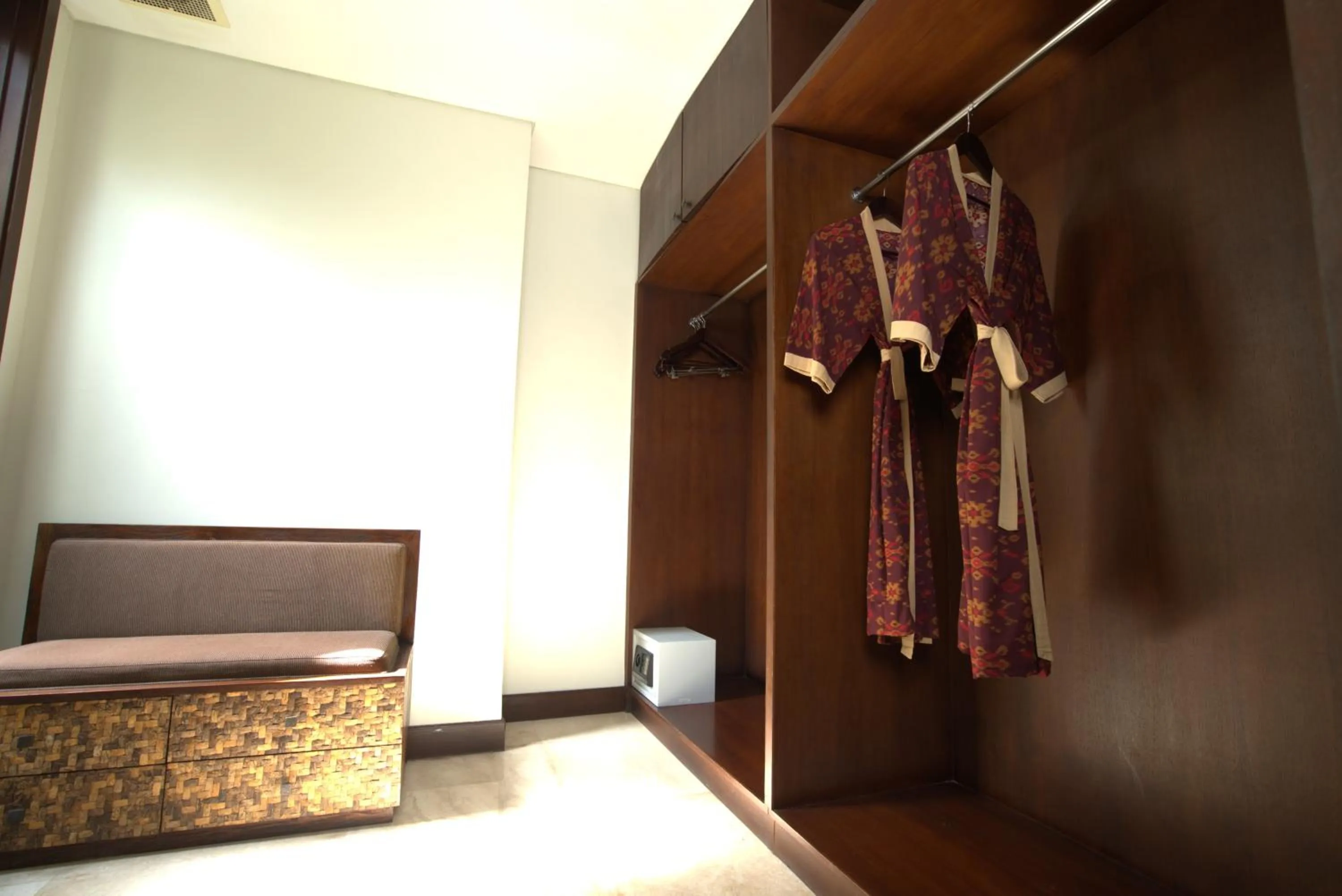 wardrobe in Mahagiri Villas & Spa Dreamland