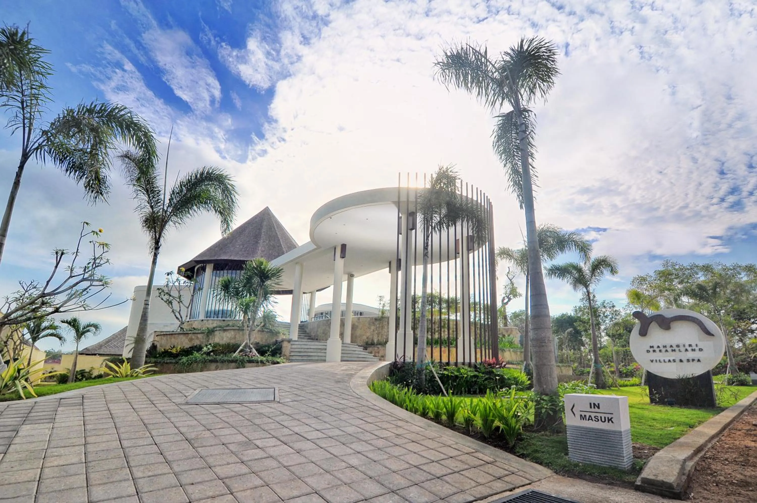 Facade/entrance in Mahagiri Villas & Spa Dreamland