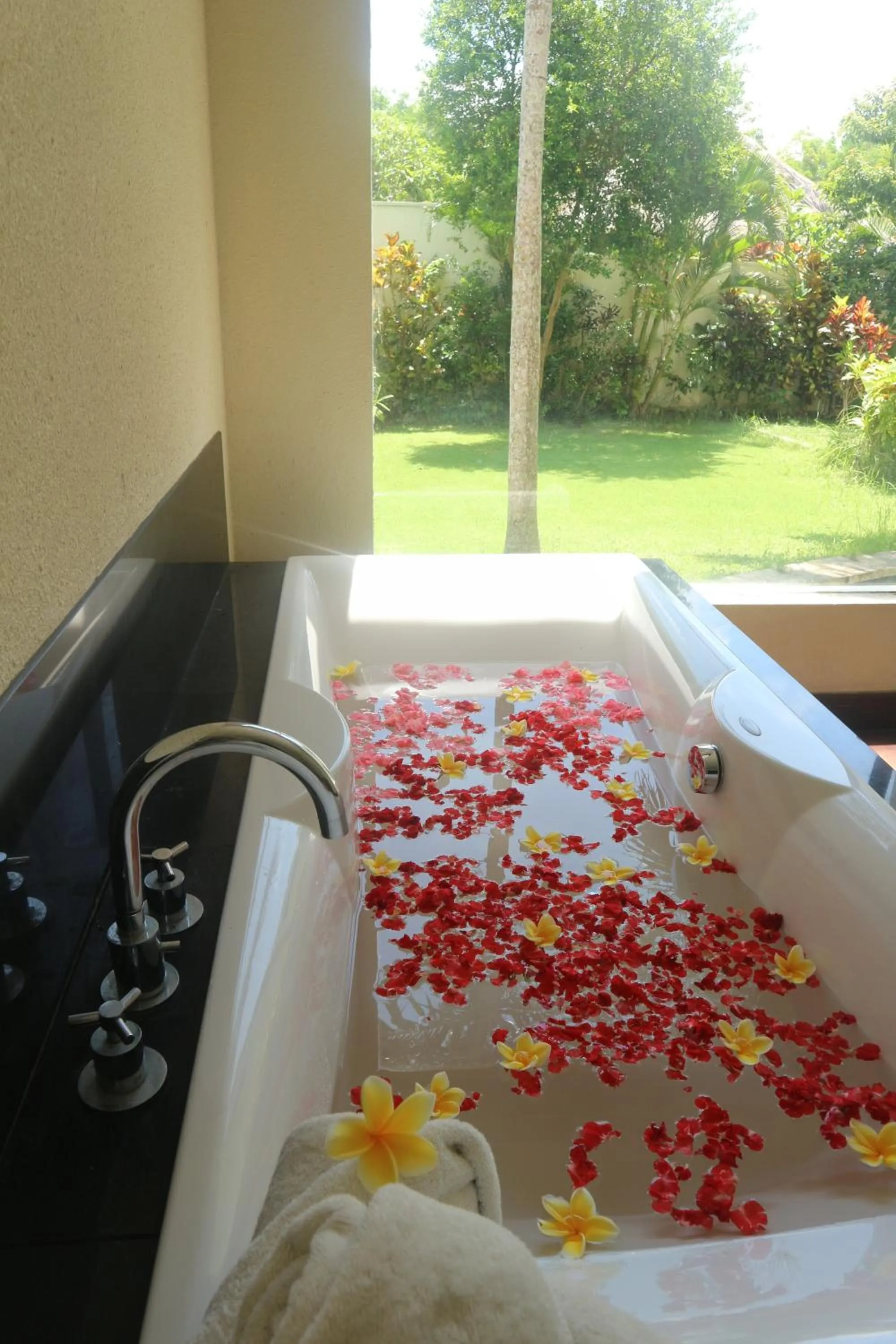 Massage in Mahagiri Villas & Spa Dreamland