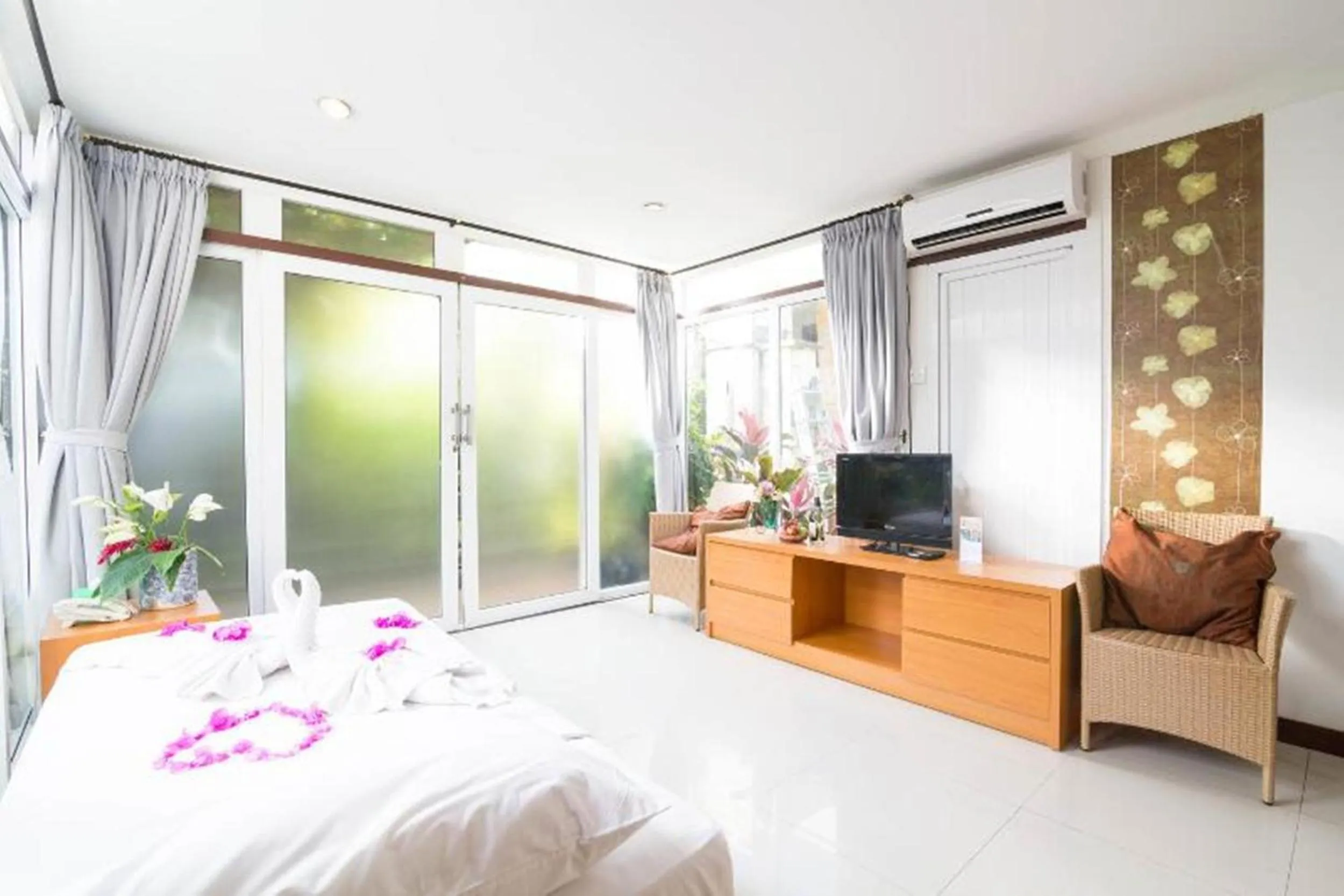 Bedroom, Bed in Aqua Bali Villa