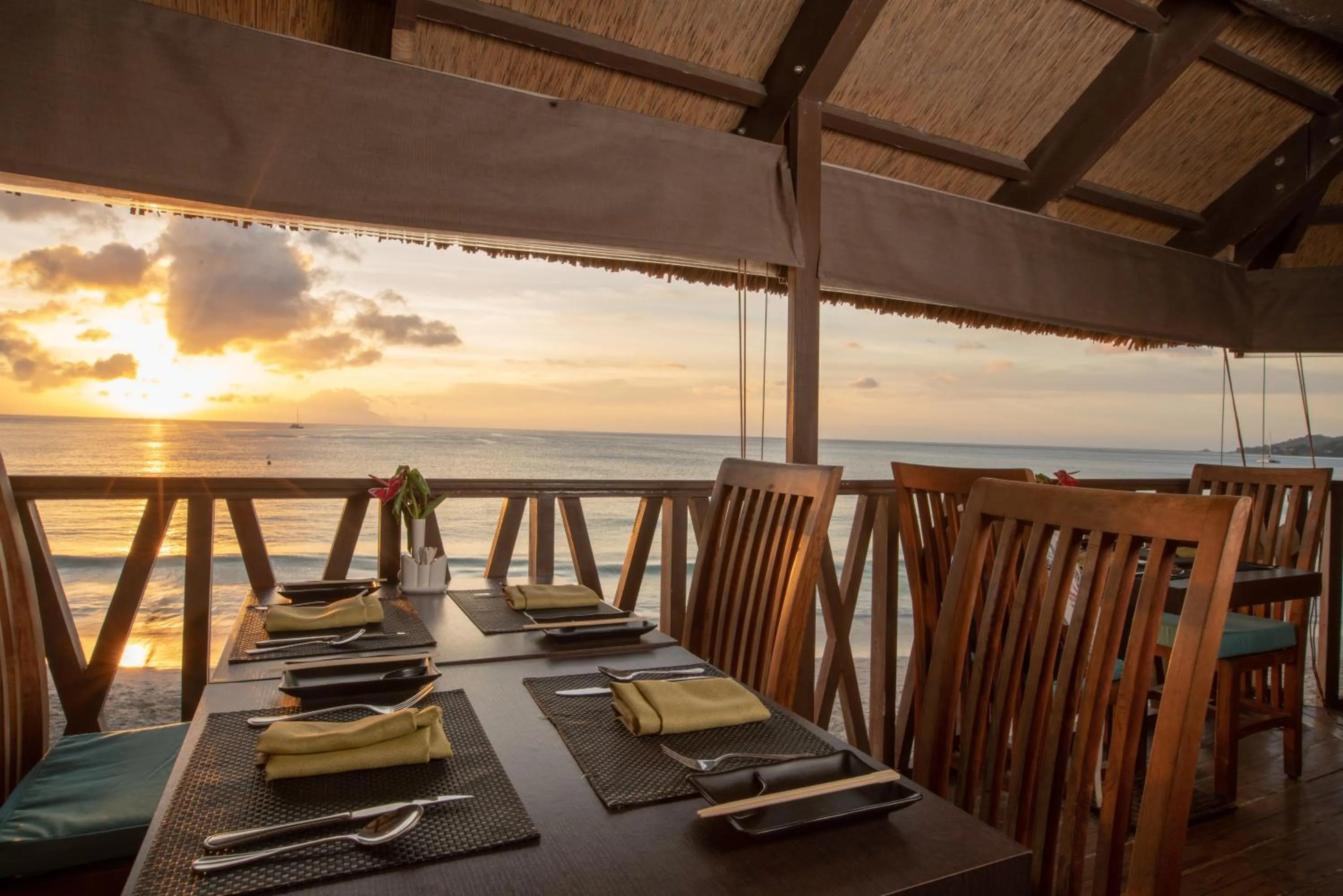 Restaurant/places to eat in Coral Strand Smart Choice