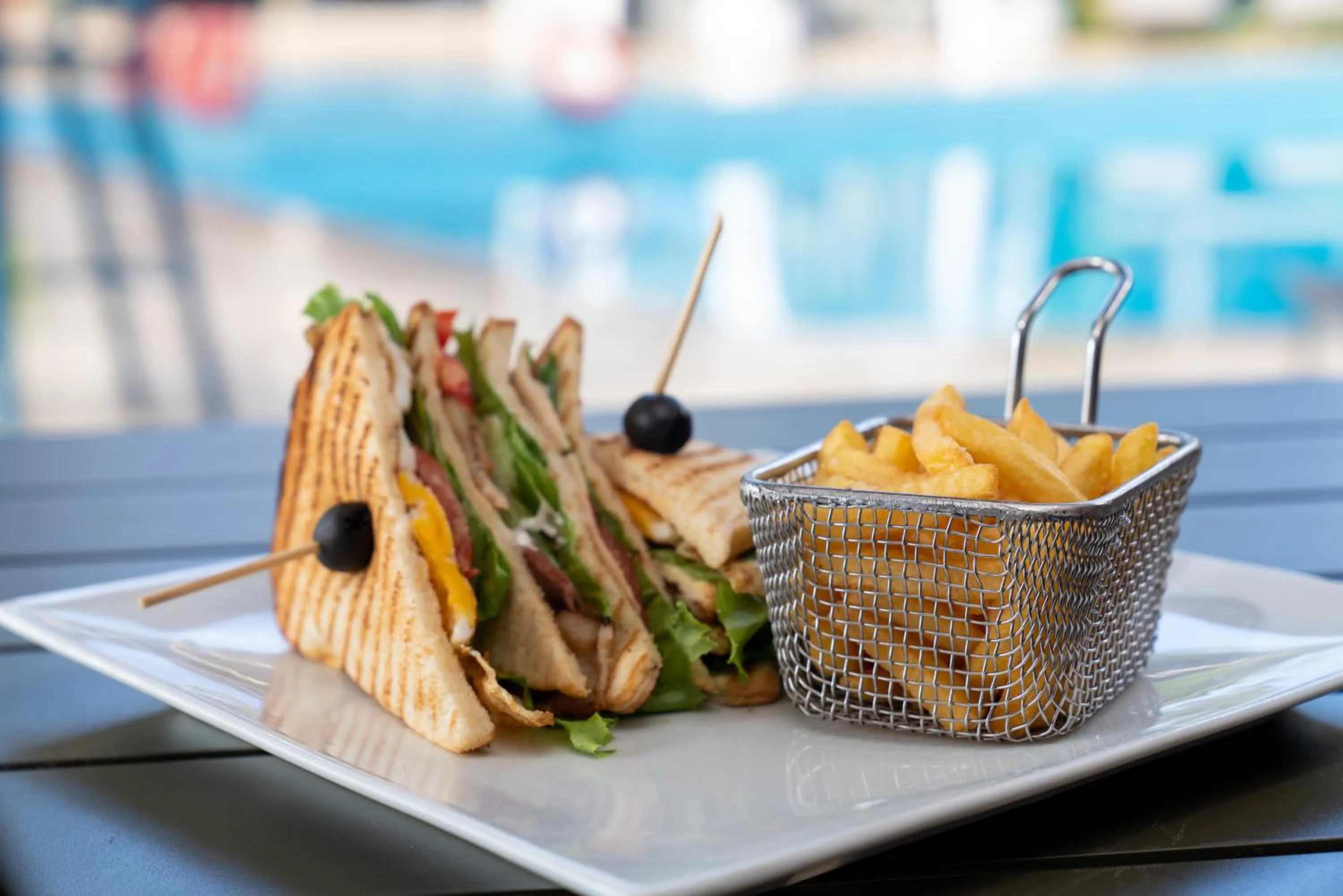 Restaurant/places to eat in Coral Strand Smart Choice