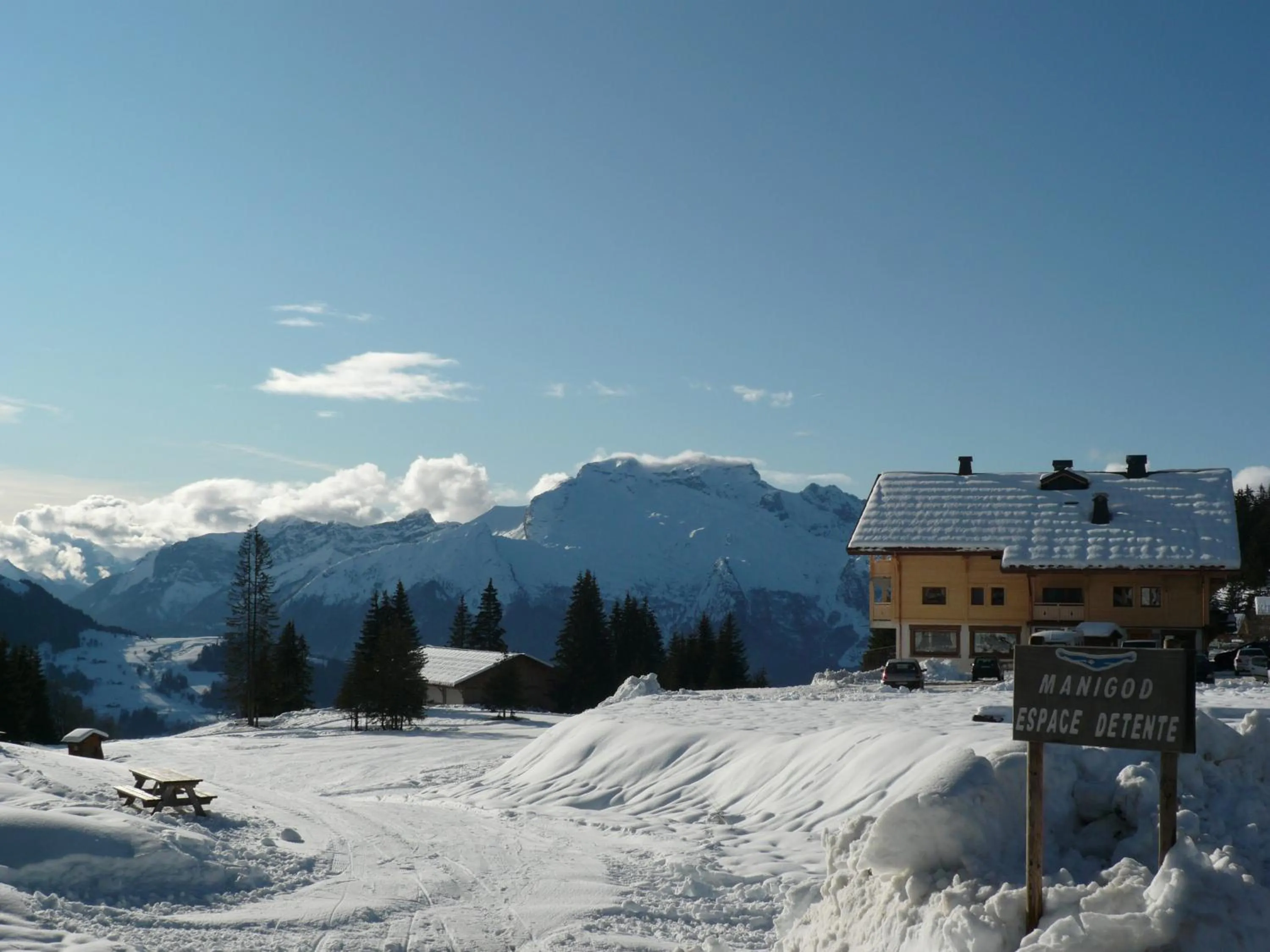 Facade/entrance in Hôtel Restaurant "Les Sapins" Wellness & Gourmet