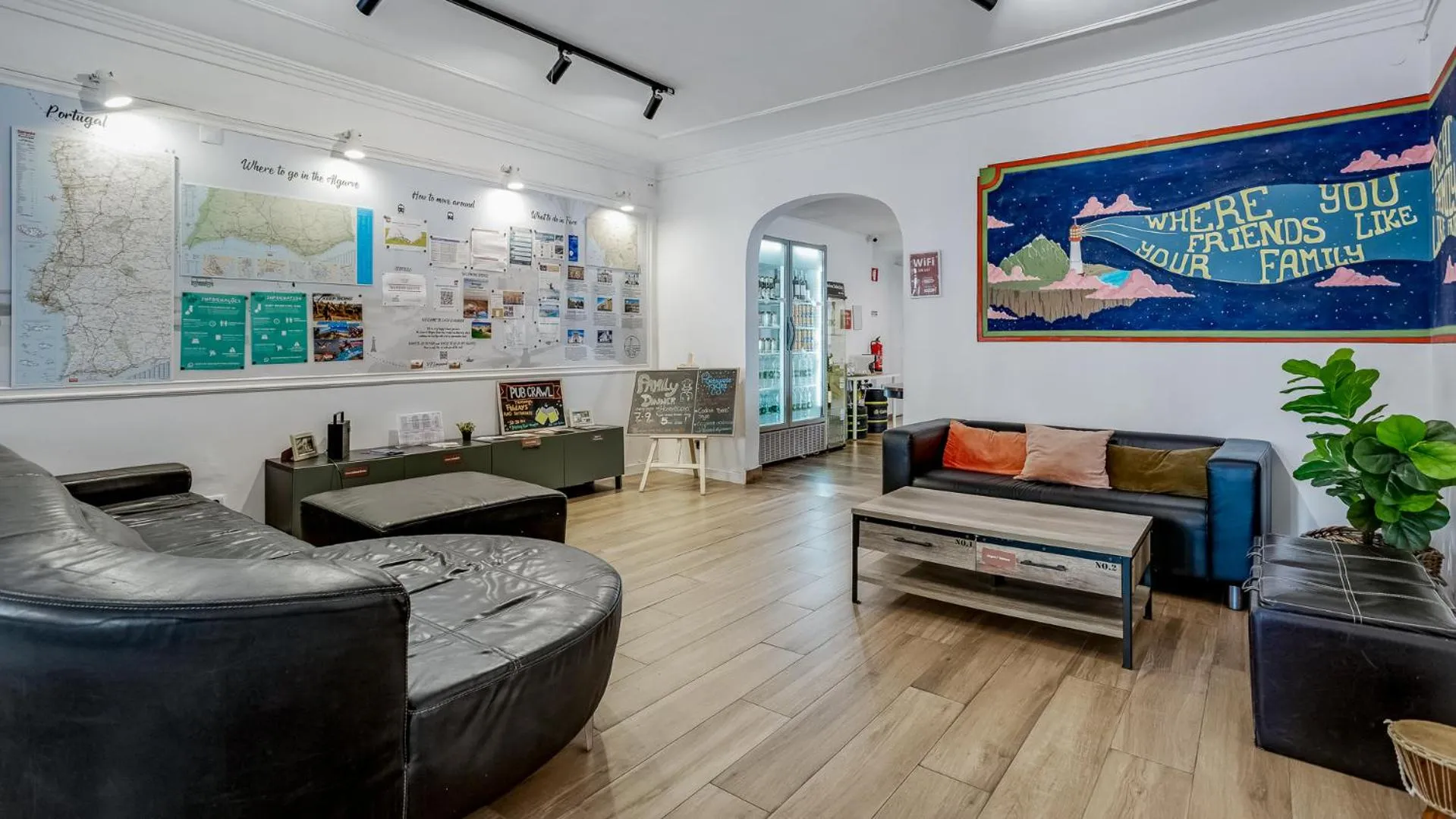 Lobby or reception in Hostel Casa d'Alagoa