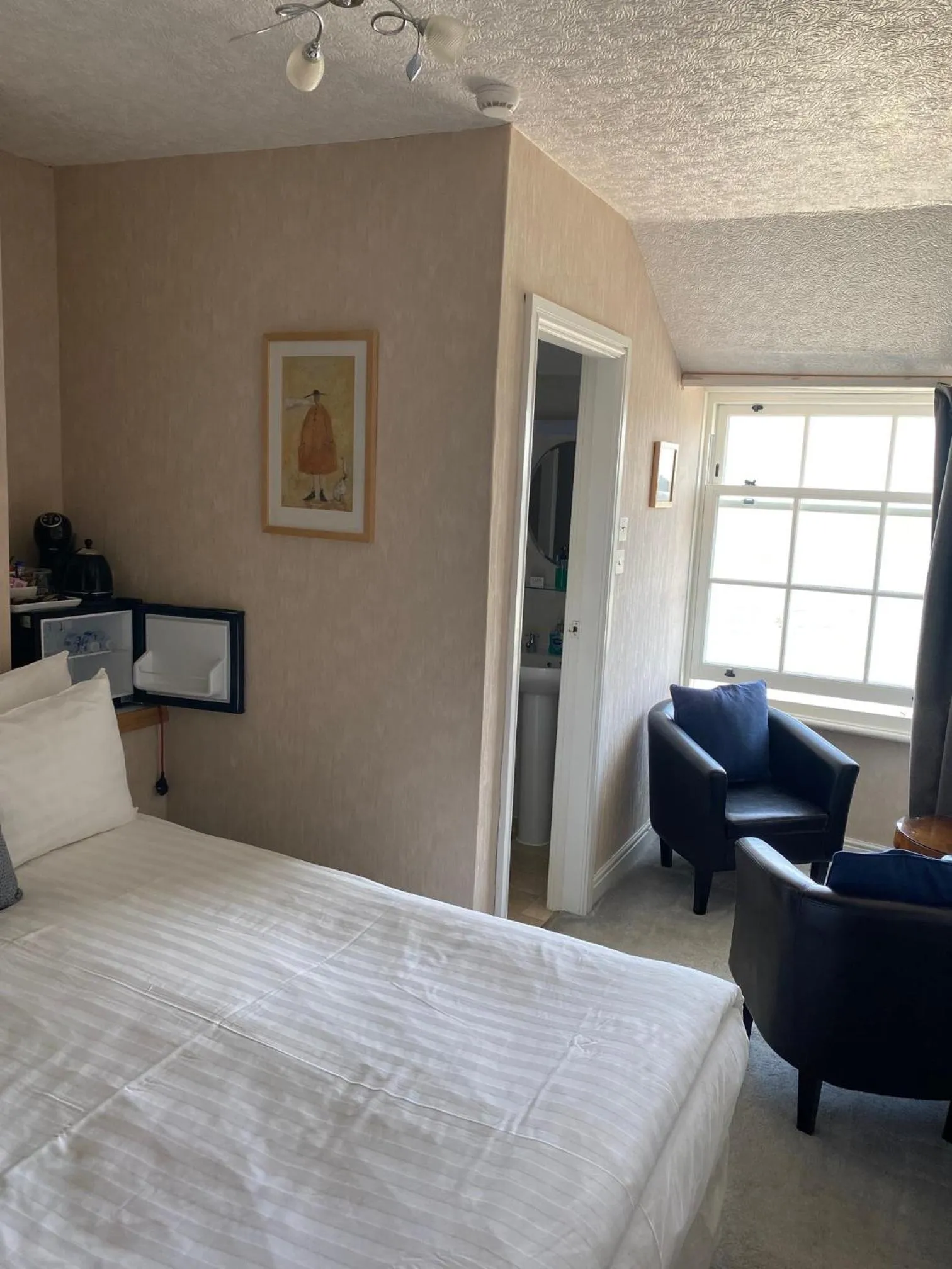 Bedroom, Bed in The Leeway