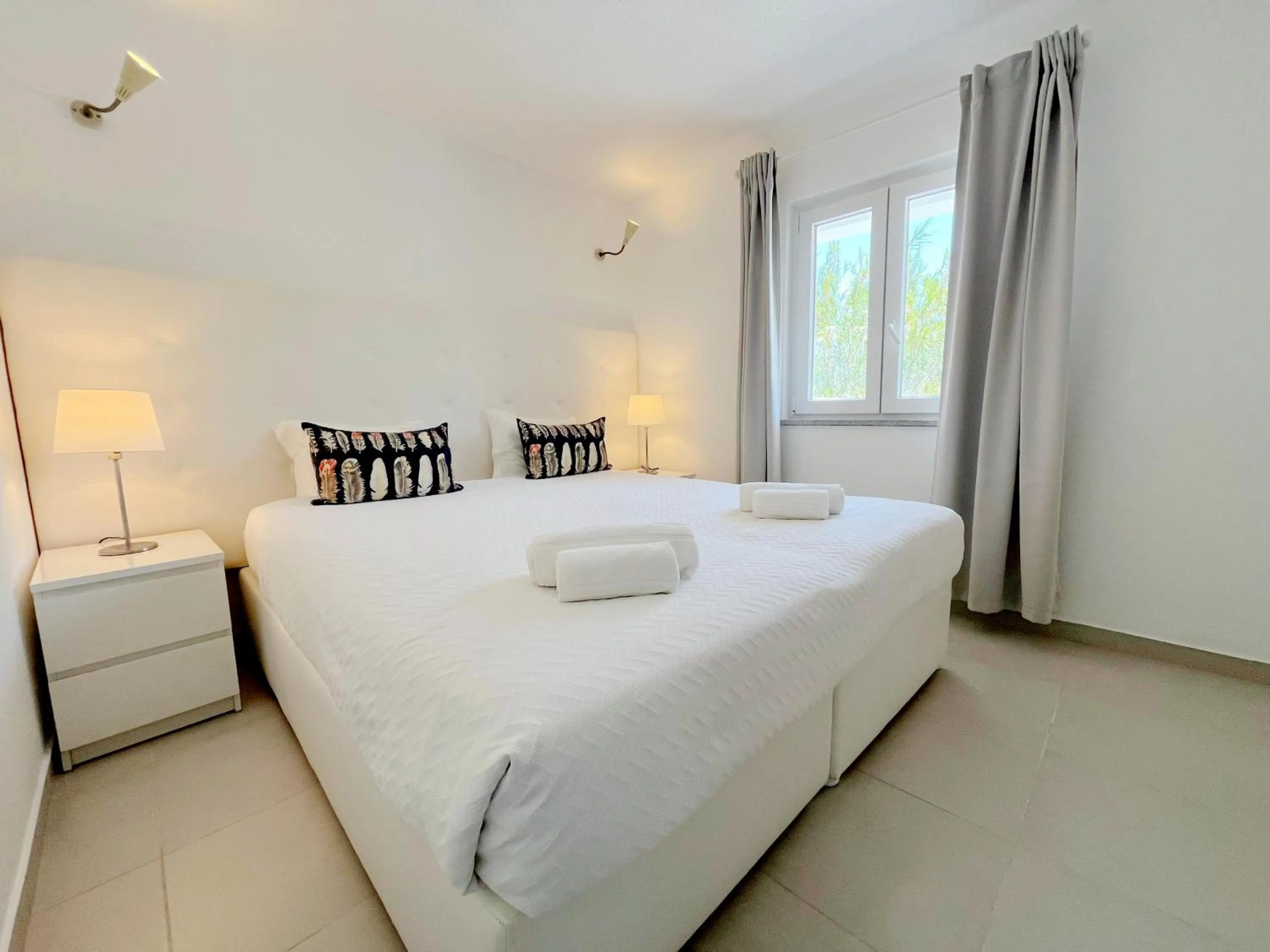 Bedroom, Bed in Duna Parque Beach Club - Duna Parque Resorts & Hotels