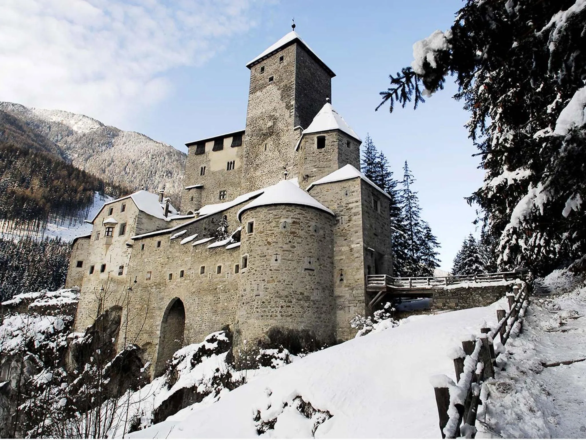 Nearby landmark in Residence Margareth