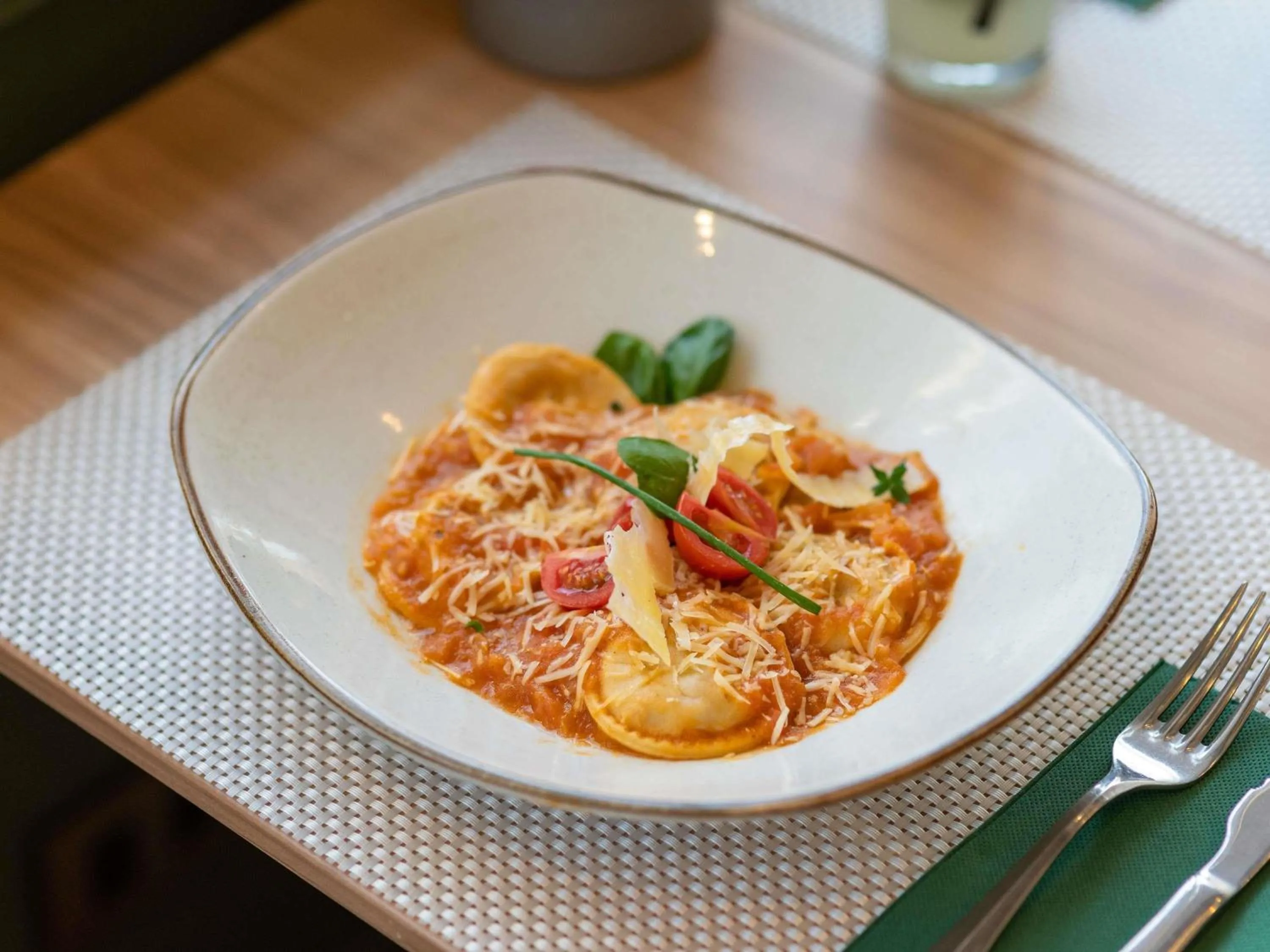 Restaurant/places to eat in ibis Concepcion