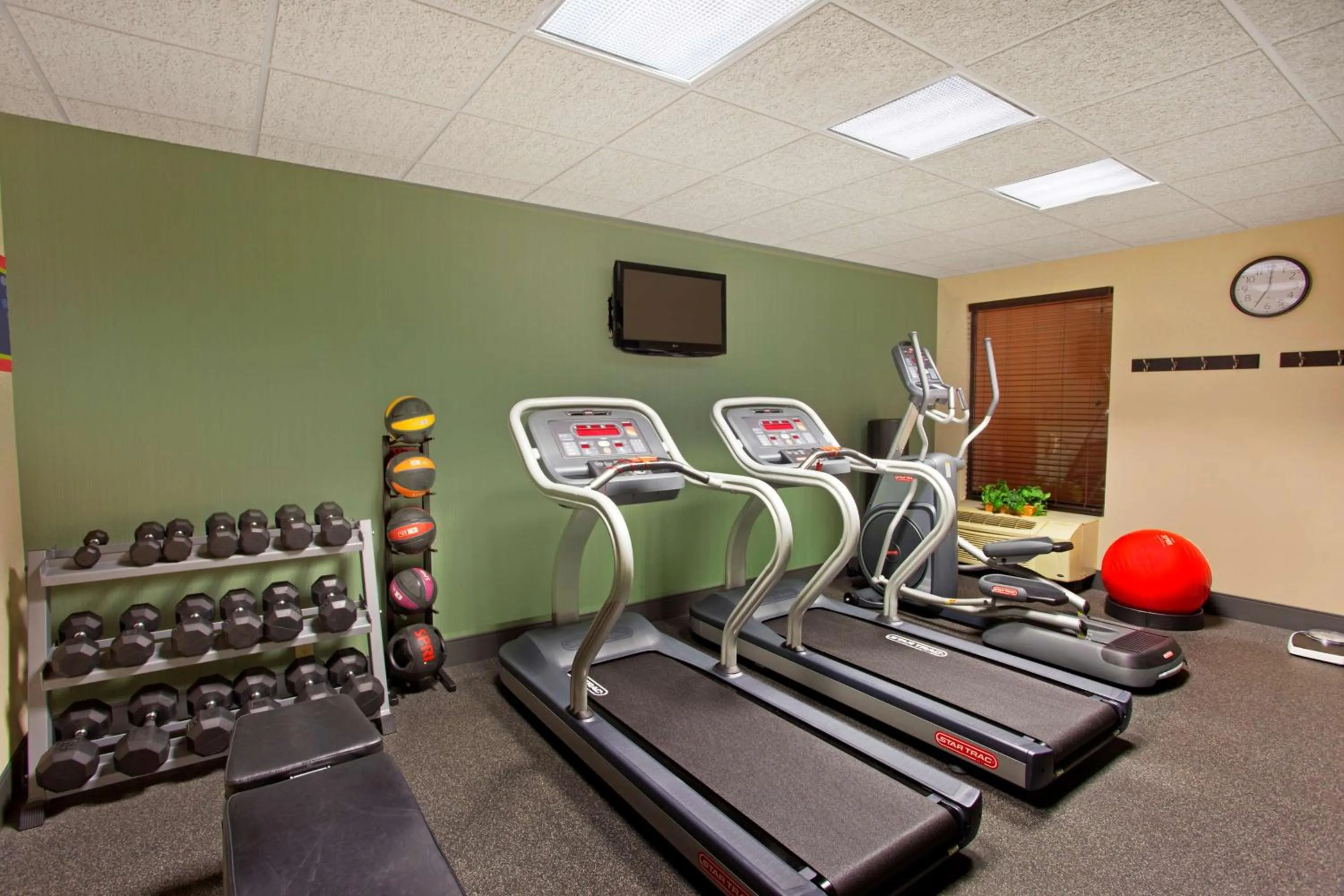 Fitness centre/facilities in Hampton Inn Sidney
