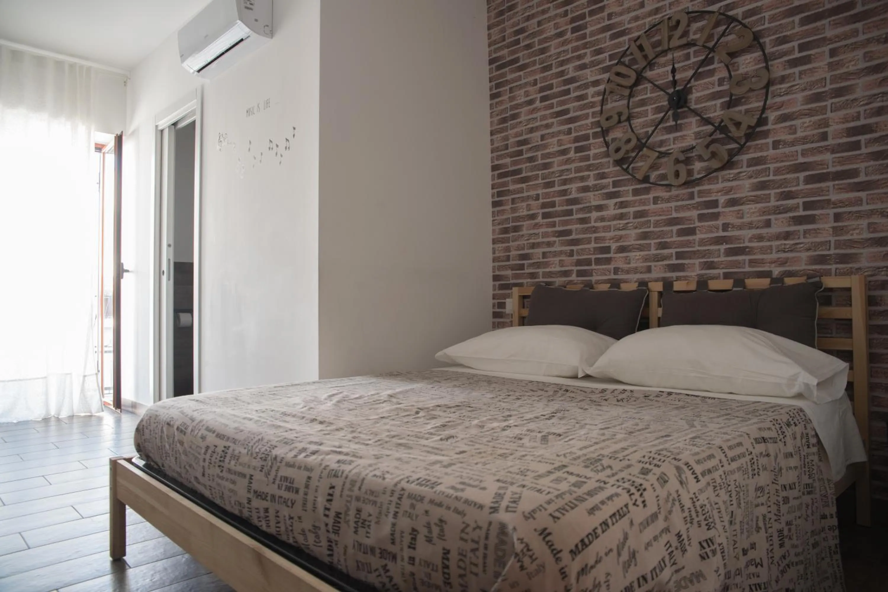 Bed in Hercules House - Il riposo degli Eroi