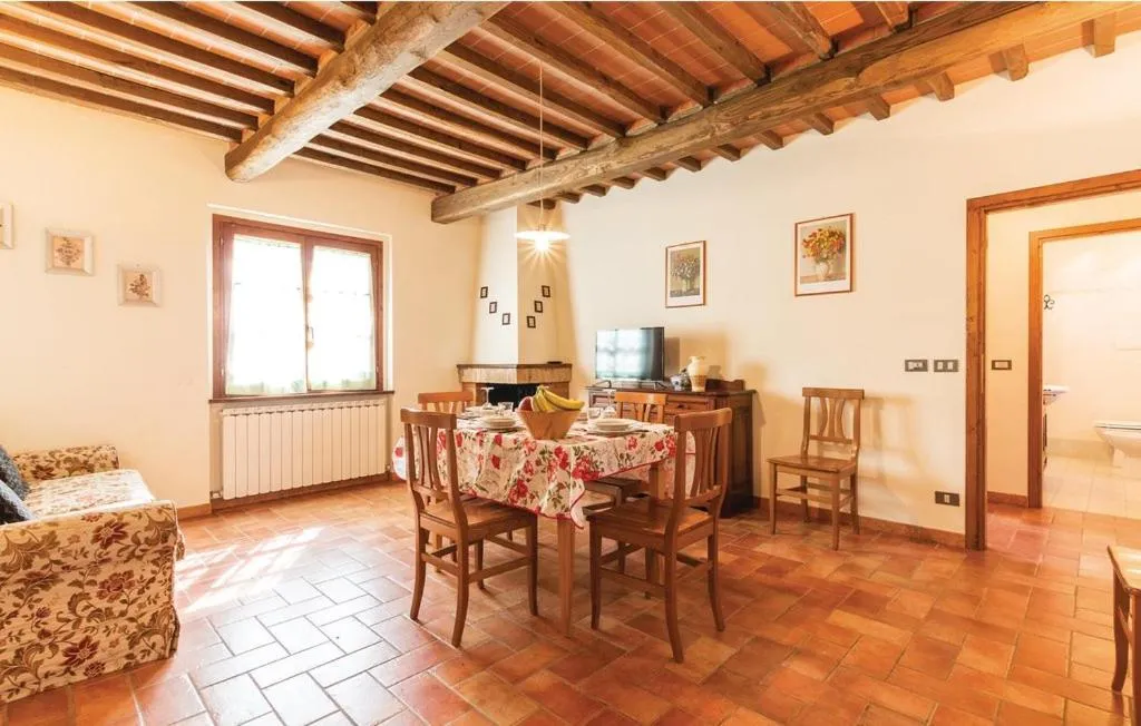 Dining area in Borgo Nuovo San Martino