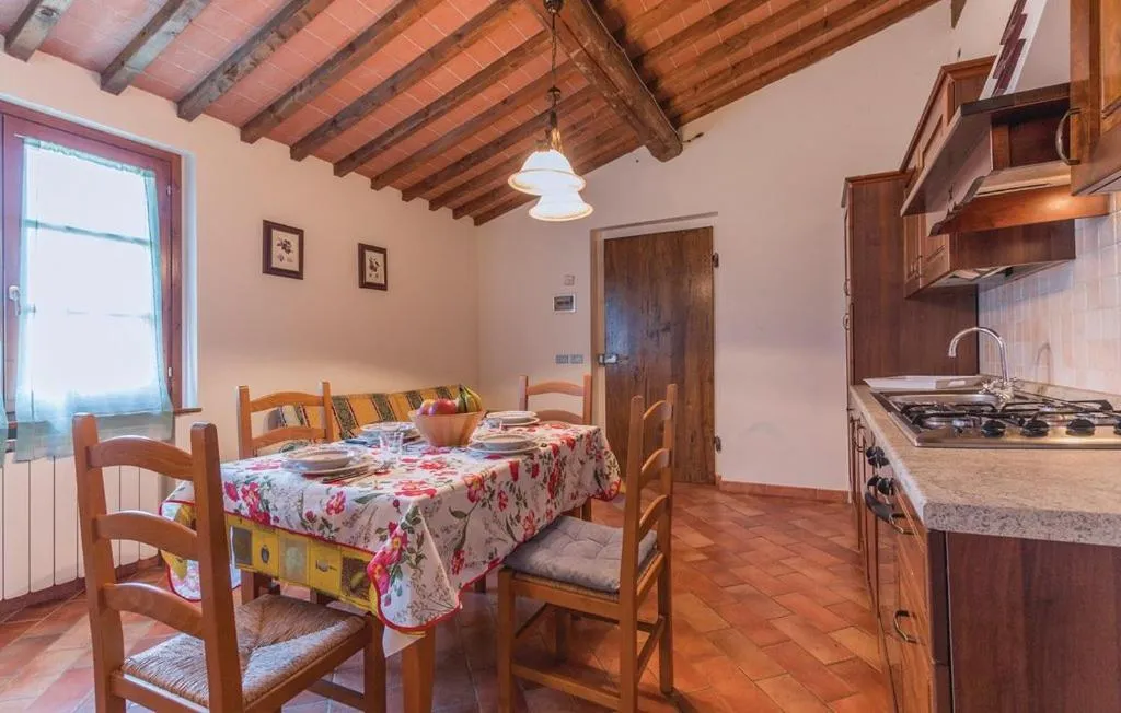 Dining area in Borgo Nuovo San Martino