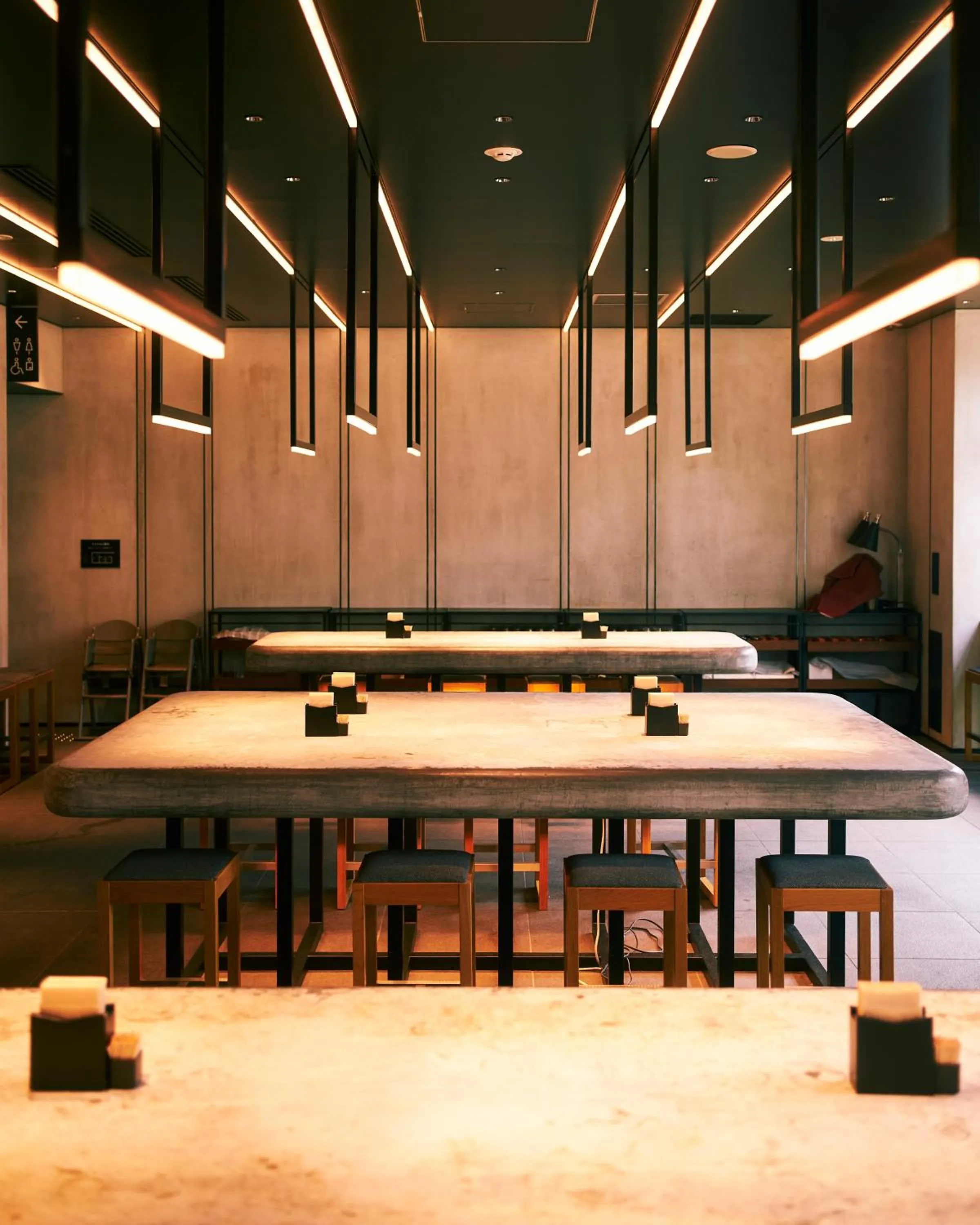 Restaurant/places to eat in hotel androoms Shin-Osaka