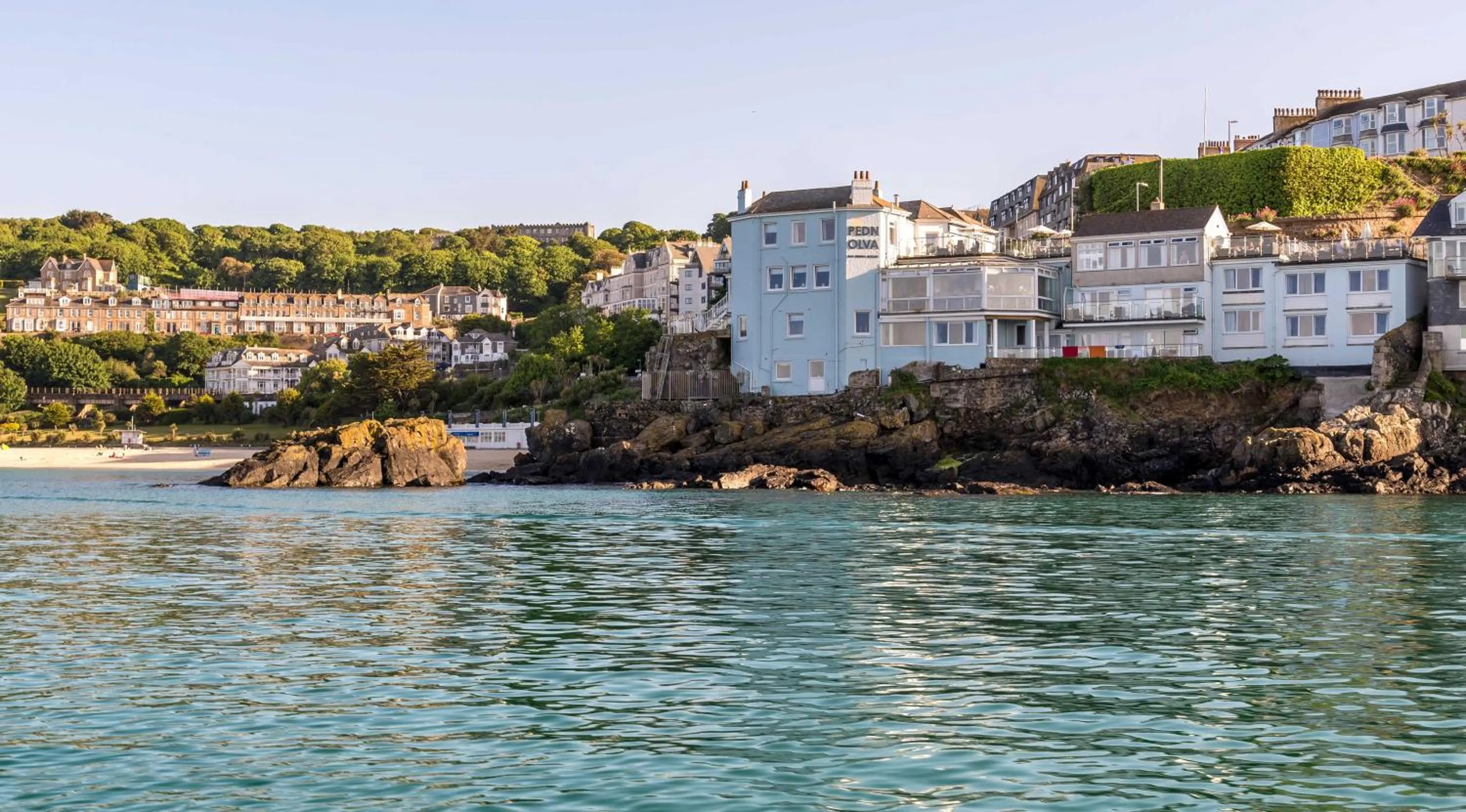 Property building in Pedn Olva