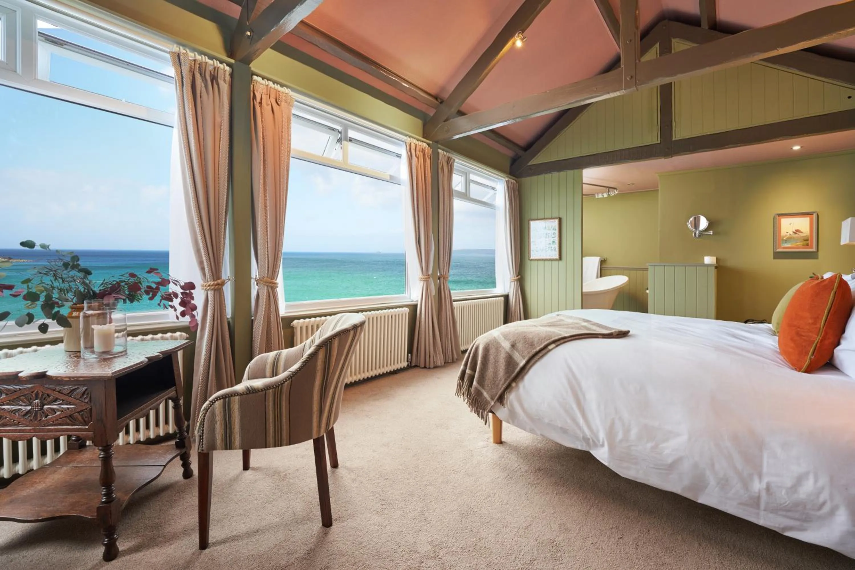 Bedroom, Bed in Pedn Olva