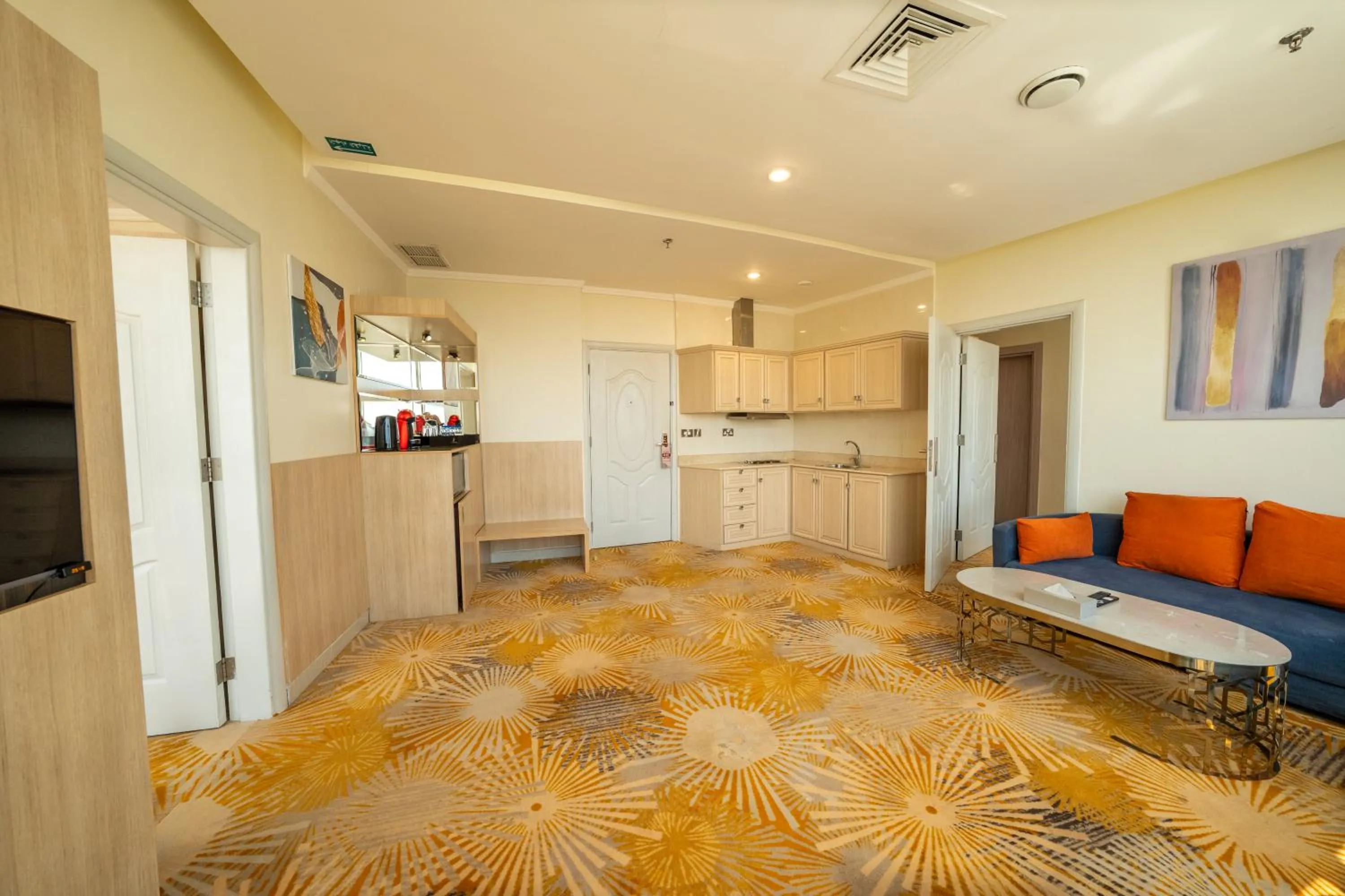 Kitchen or kitchenette in فندق وهج بوليفارد Wahaj Boulevard Hotel