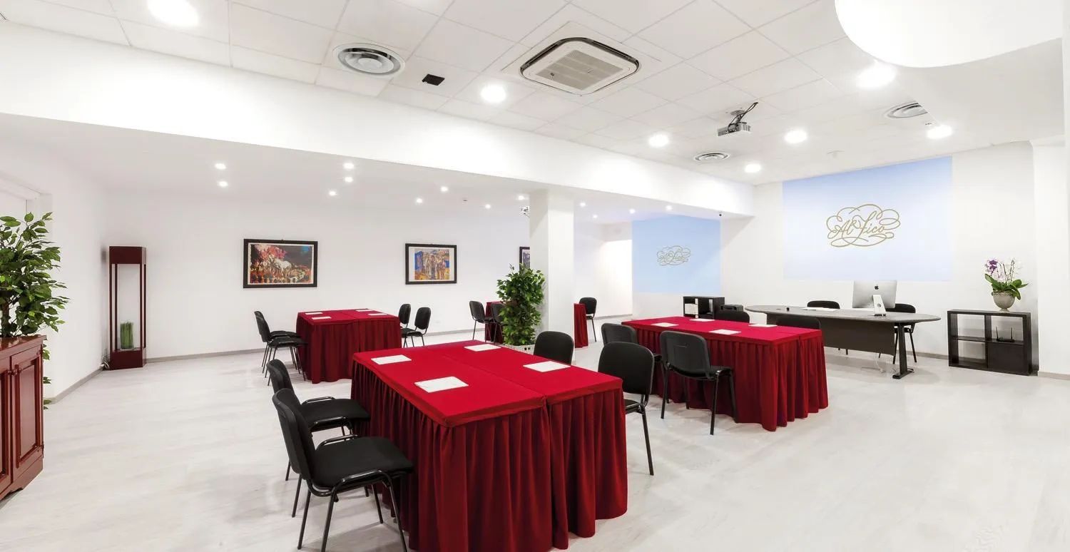Meeting/conference room in Hotel La Locanda Dei Ciocca