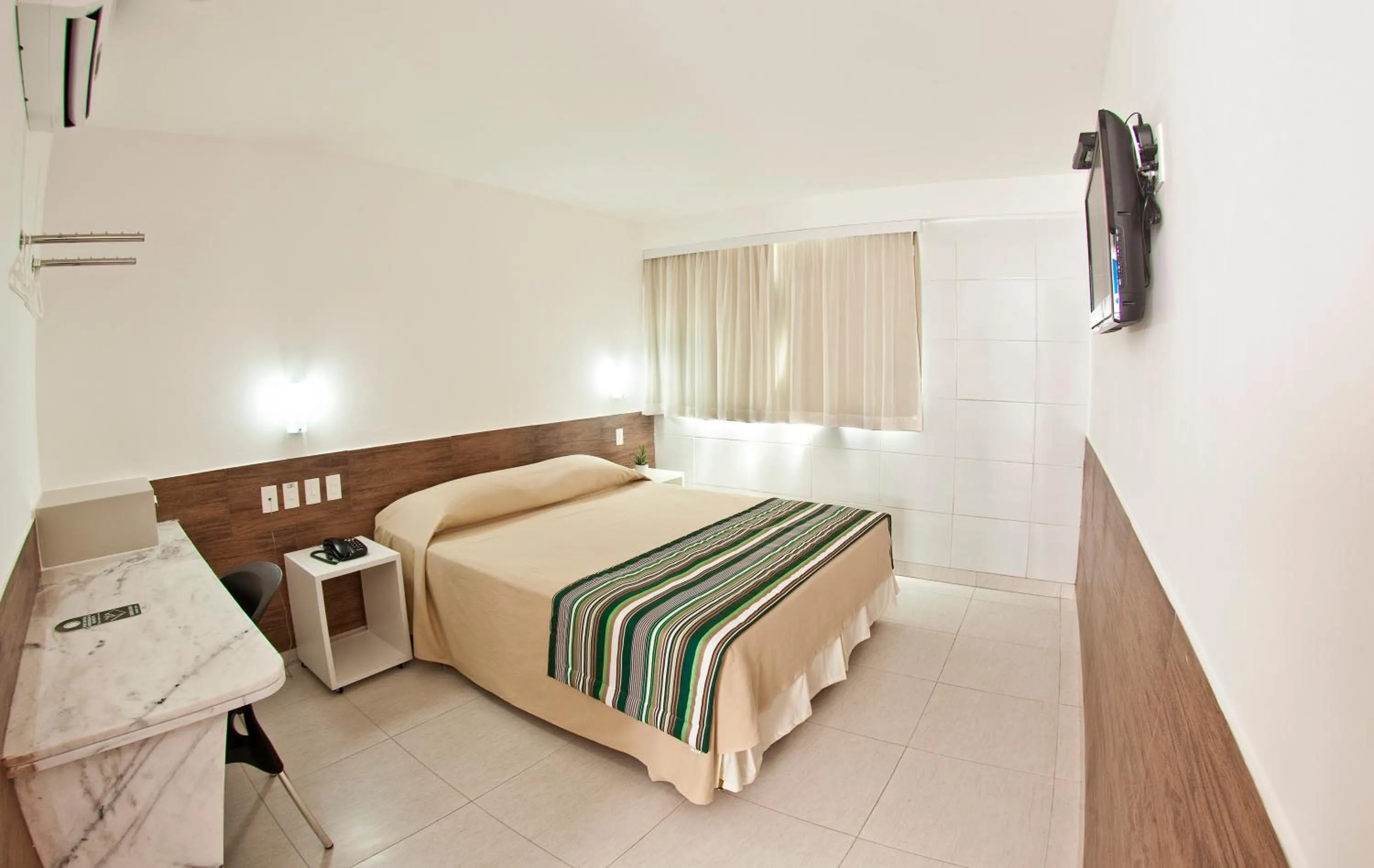 Bedroom, Bed in Hotel Corais de Tambau