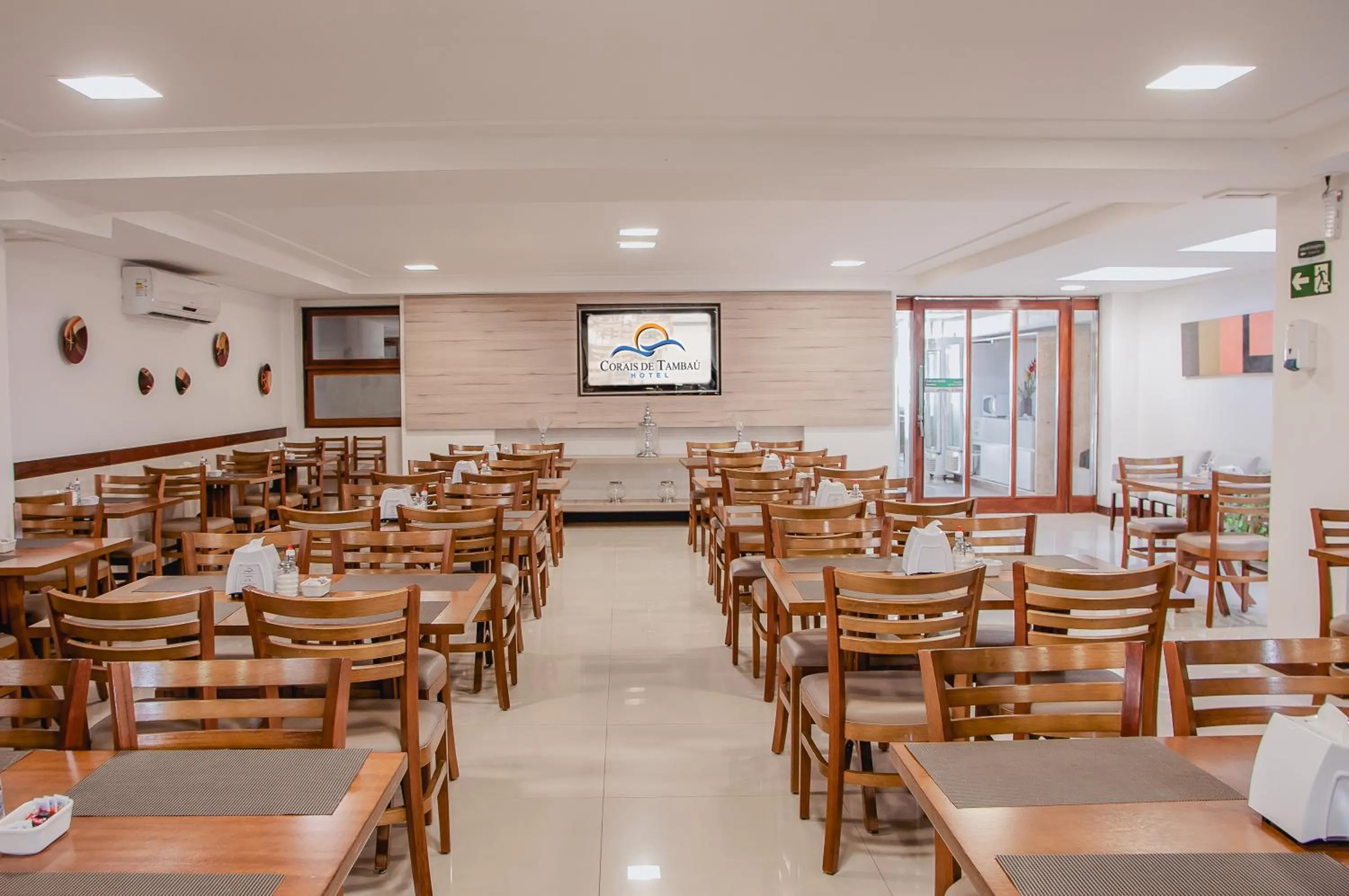 Dining area in Hotel Corais de Tambau